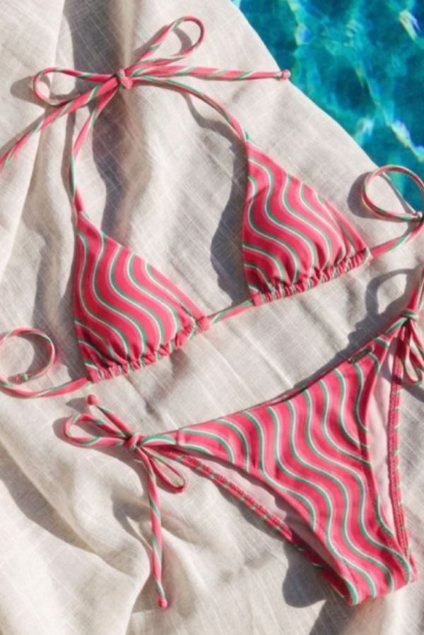 Haut de bikini triangle à imprimé vagues, bonnet B