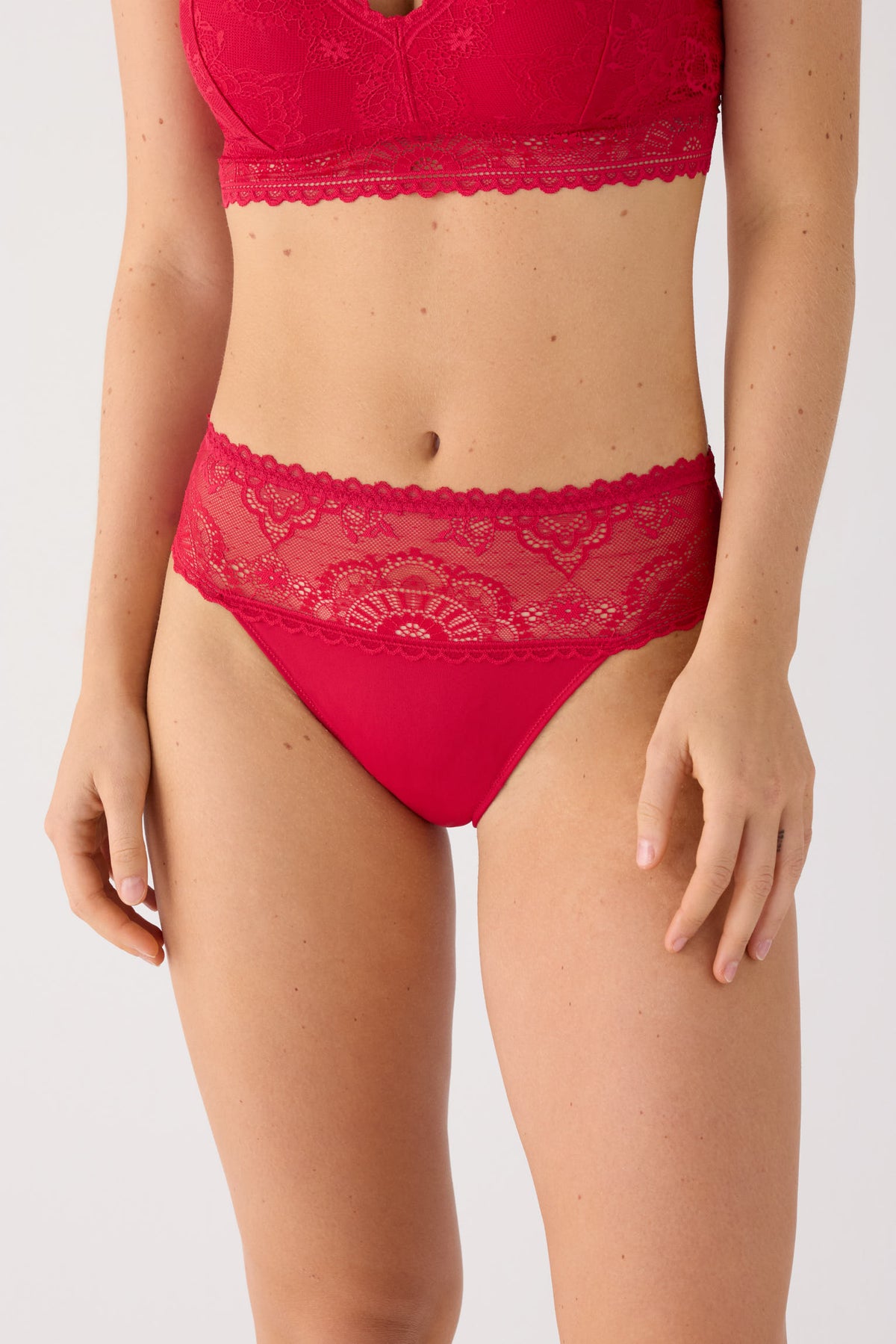 Culotte midi dentelle rouge