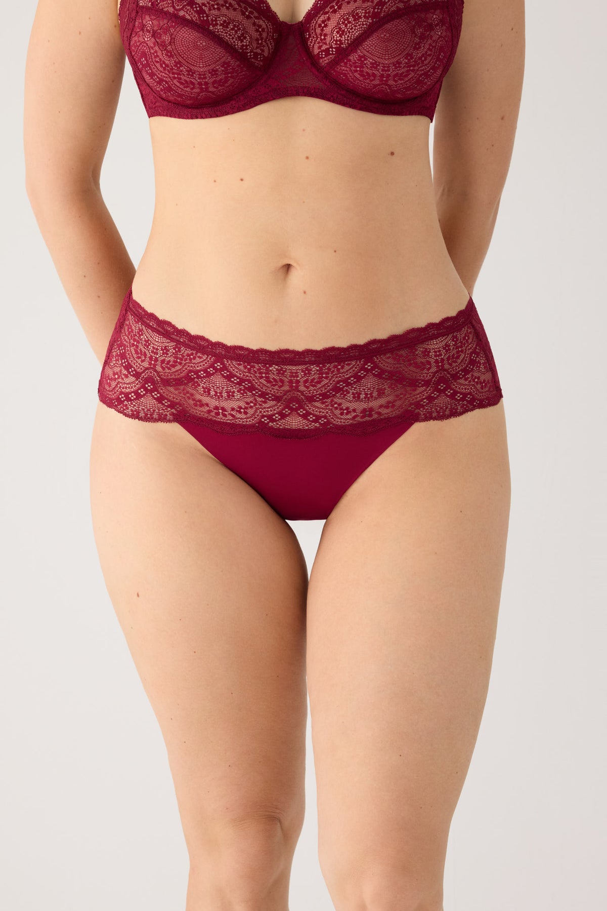 Culotte midi dentelle bordeaux | Paula Echevarria Limited Edition