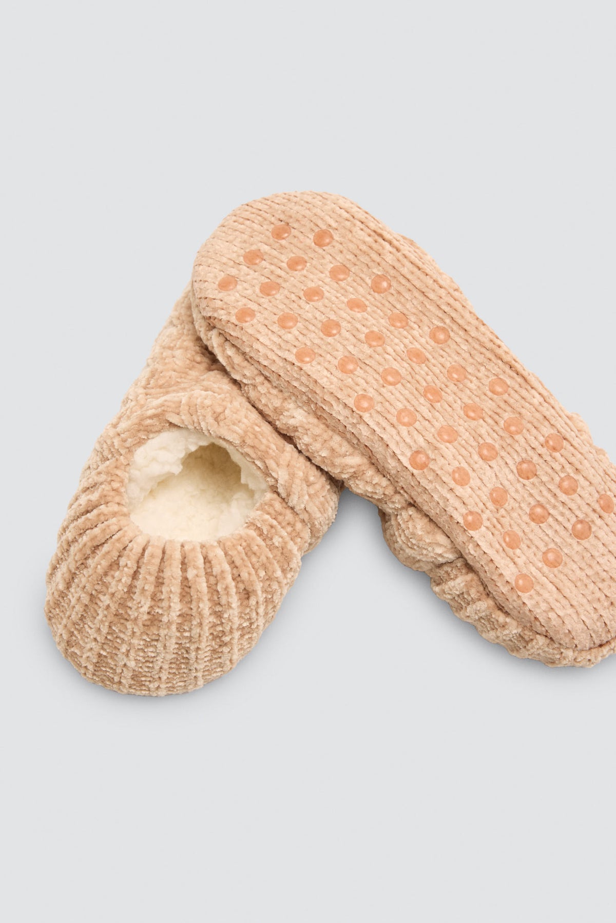 Chaussons femme veloutés antidérapants doublés sherpa beige