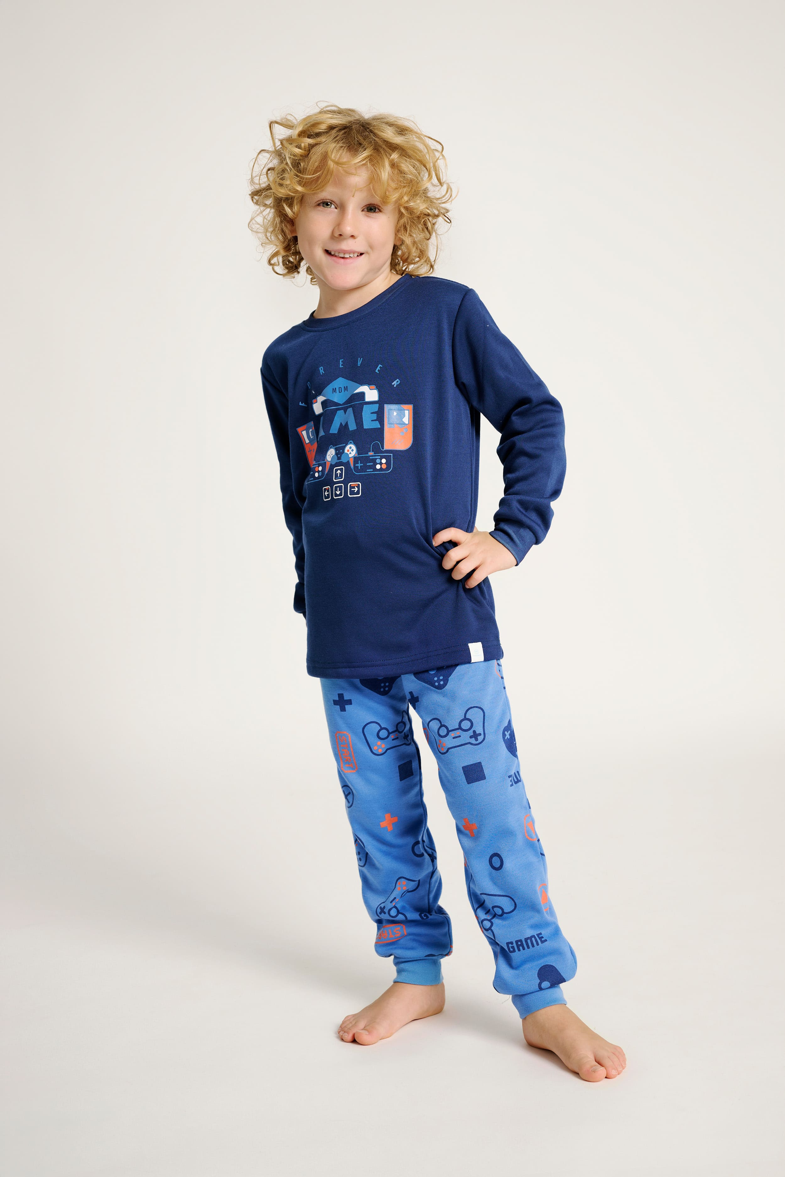 19011000-1-pijama-juvenil-estampado-gamer