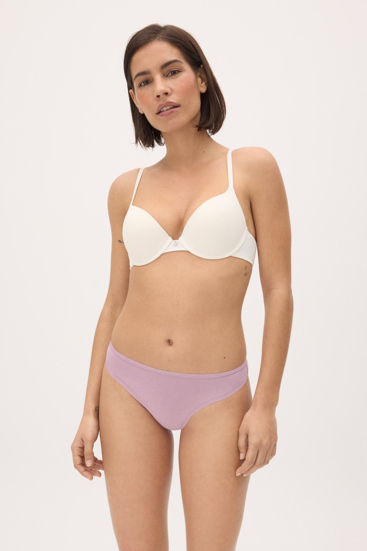 Pack de 4 strings basiques en coton coloris assortis