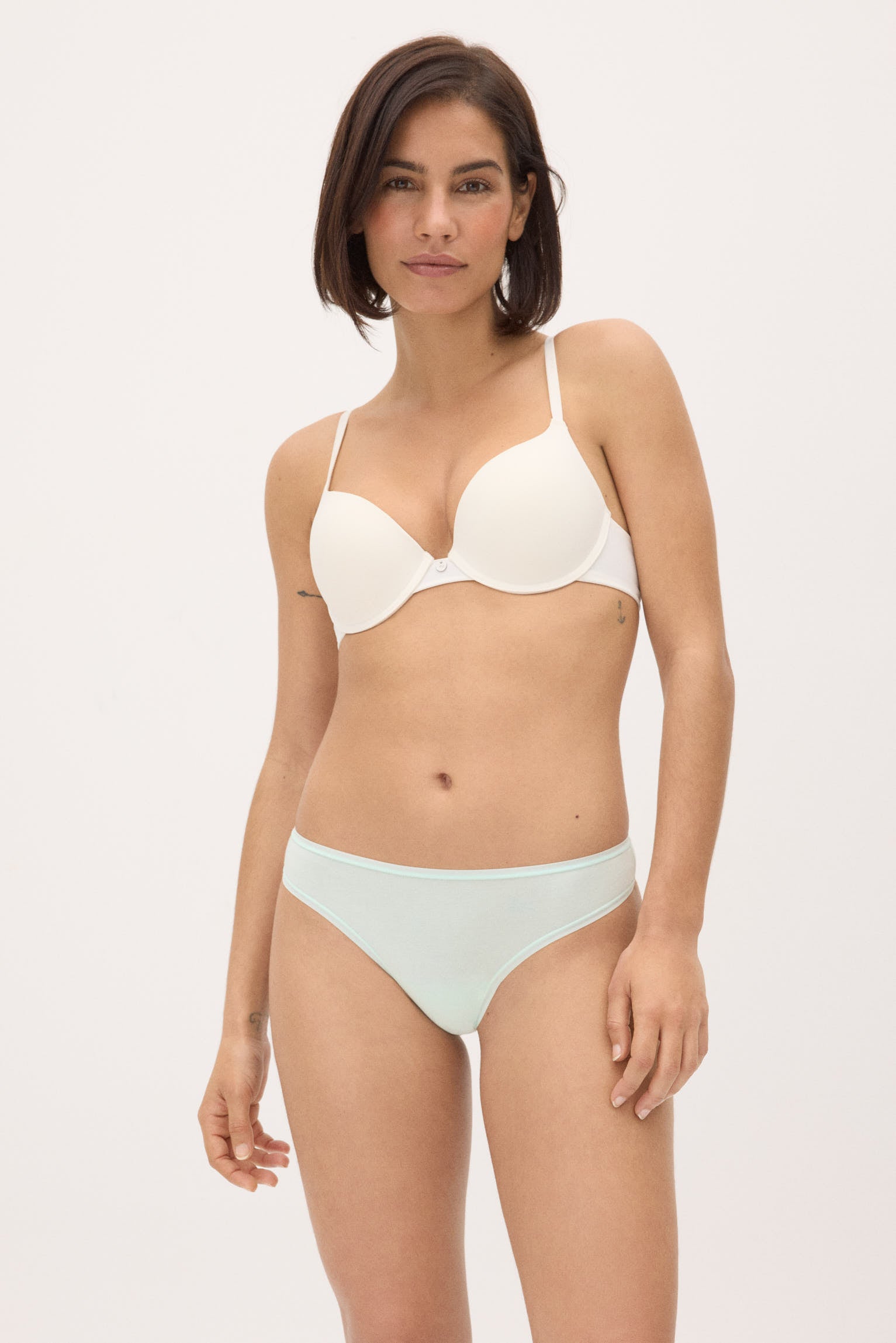 Lot de 4 strings de couleurs basiques