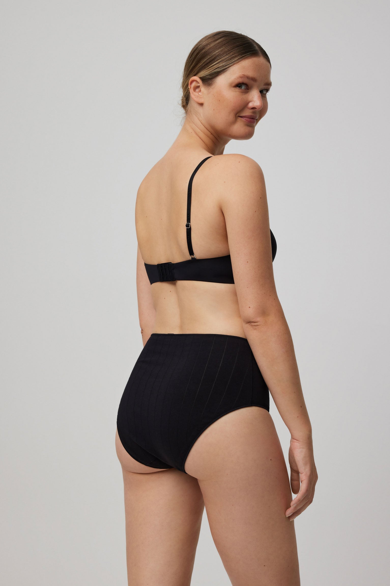 19652 braguita alta canalé - Negro