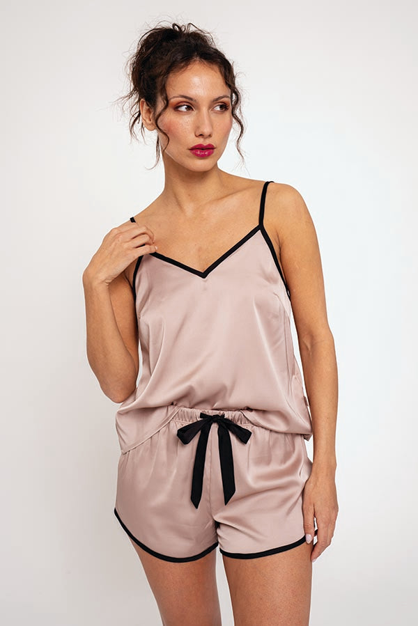 Pyjama court femme en satin rose | MUYDEMI