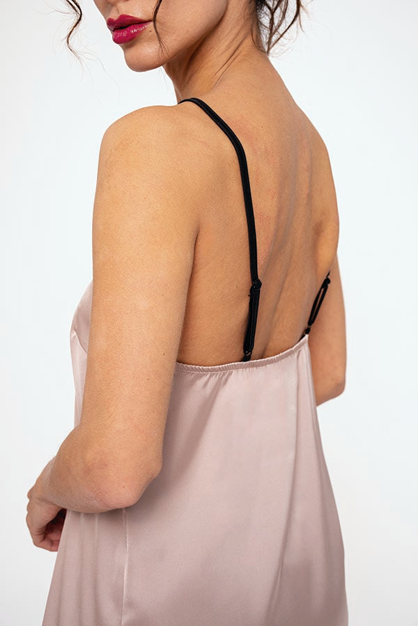 Chemise de nuit courte en satin rose pour femme | MUYDEMI