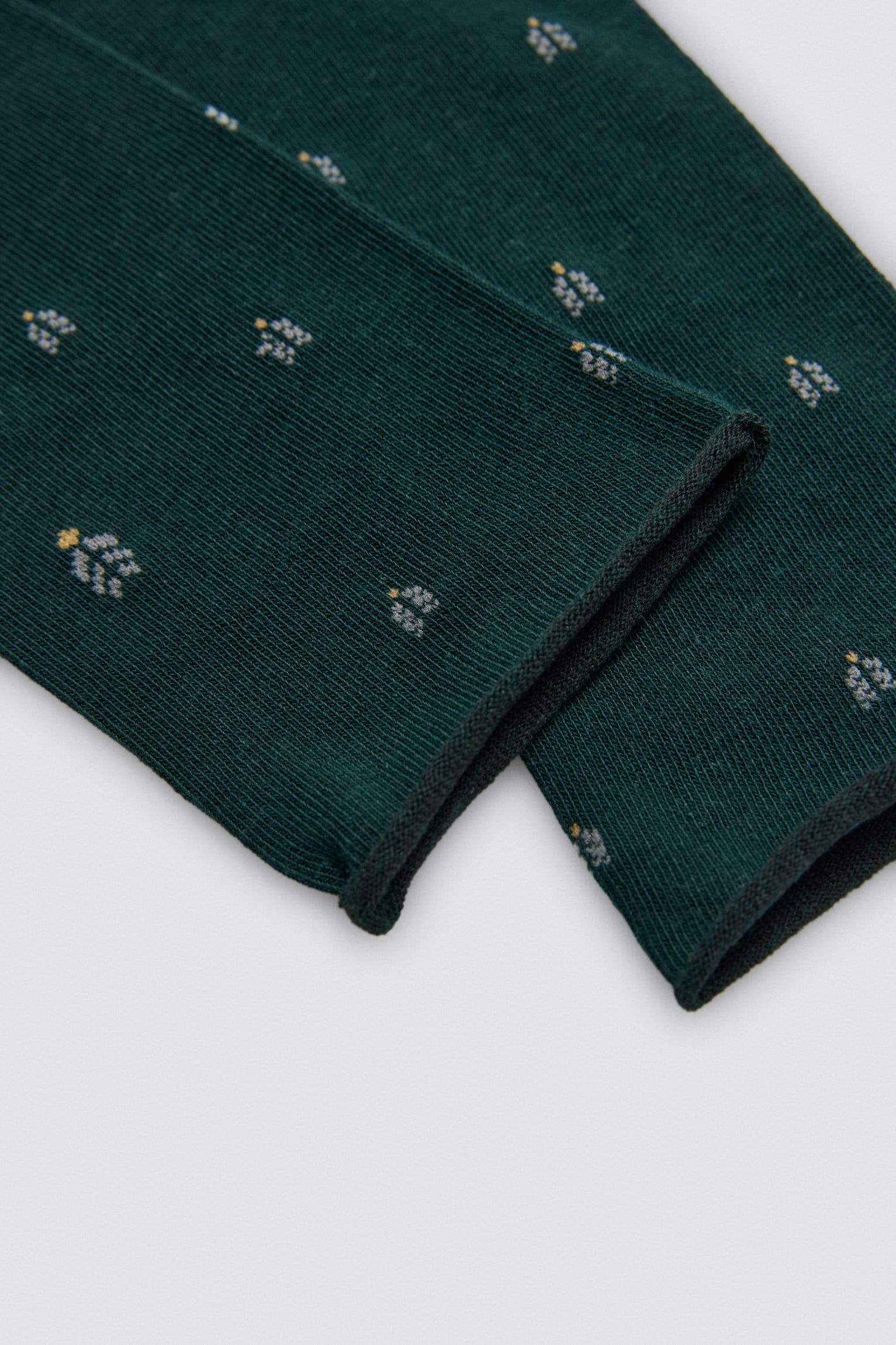 22945-3-pack-6-calcetines-altos-sin-puno-estampados