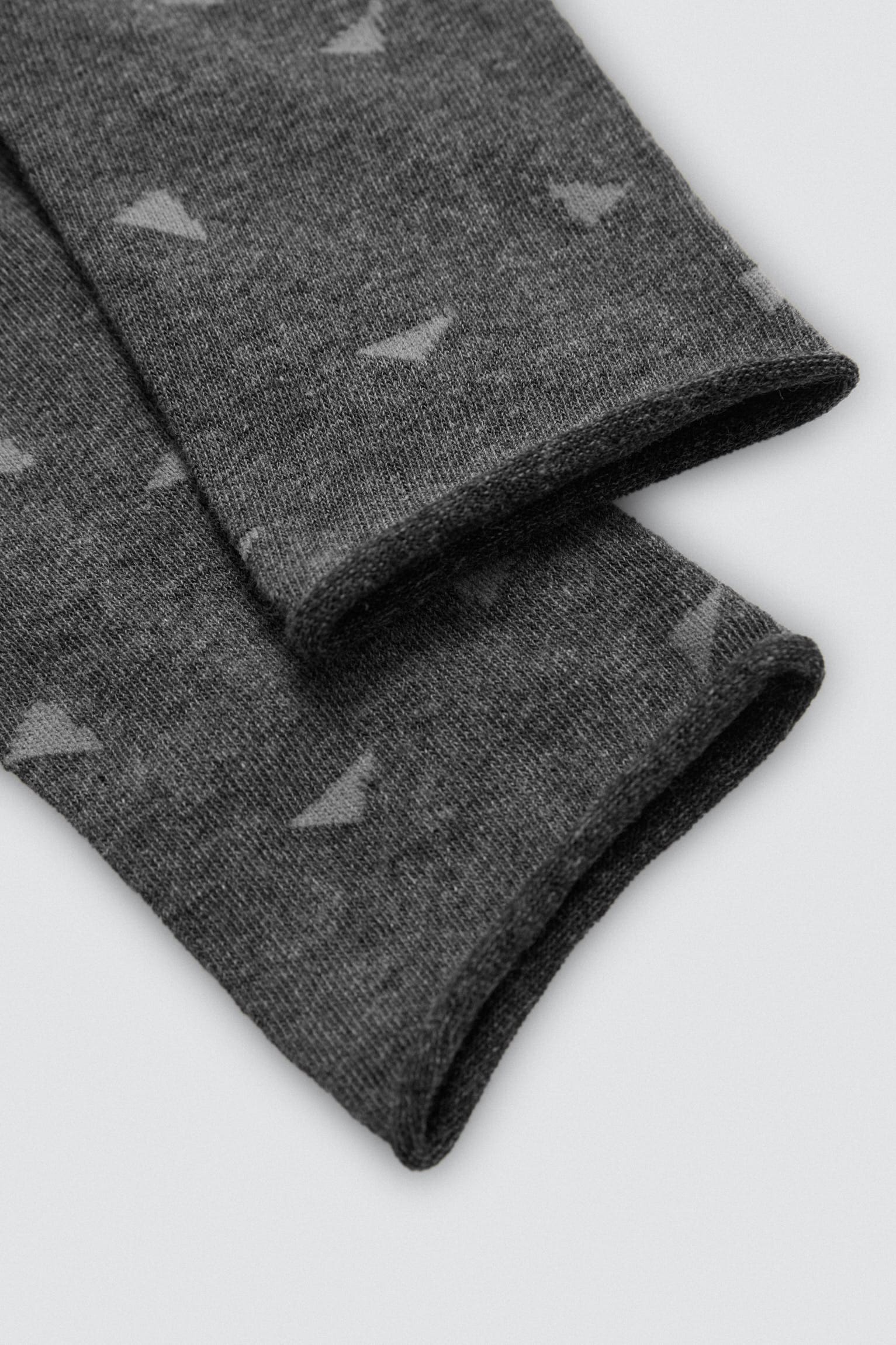 22945-9-pack-6-calcetines-altos-sin-puno-estampados