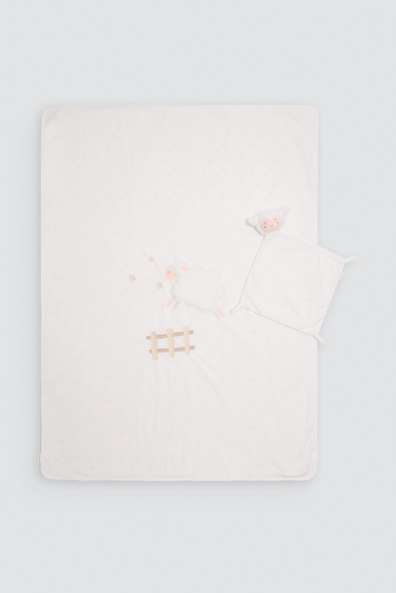 Set bebé manta y doudou dibujo oveja - Ysabel Mora