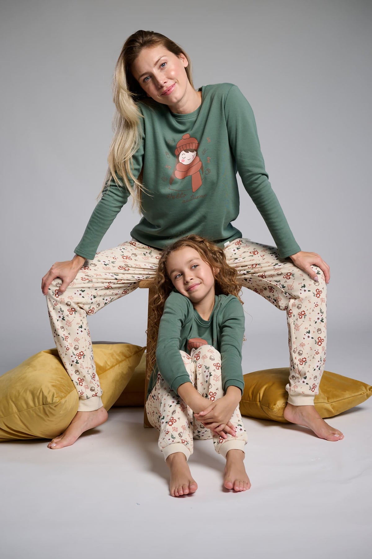 26233-pijama-largo-afelpado-mujer-estampado-otono-calido
