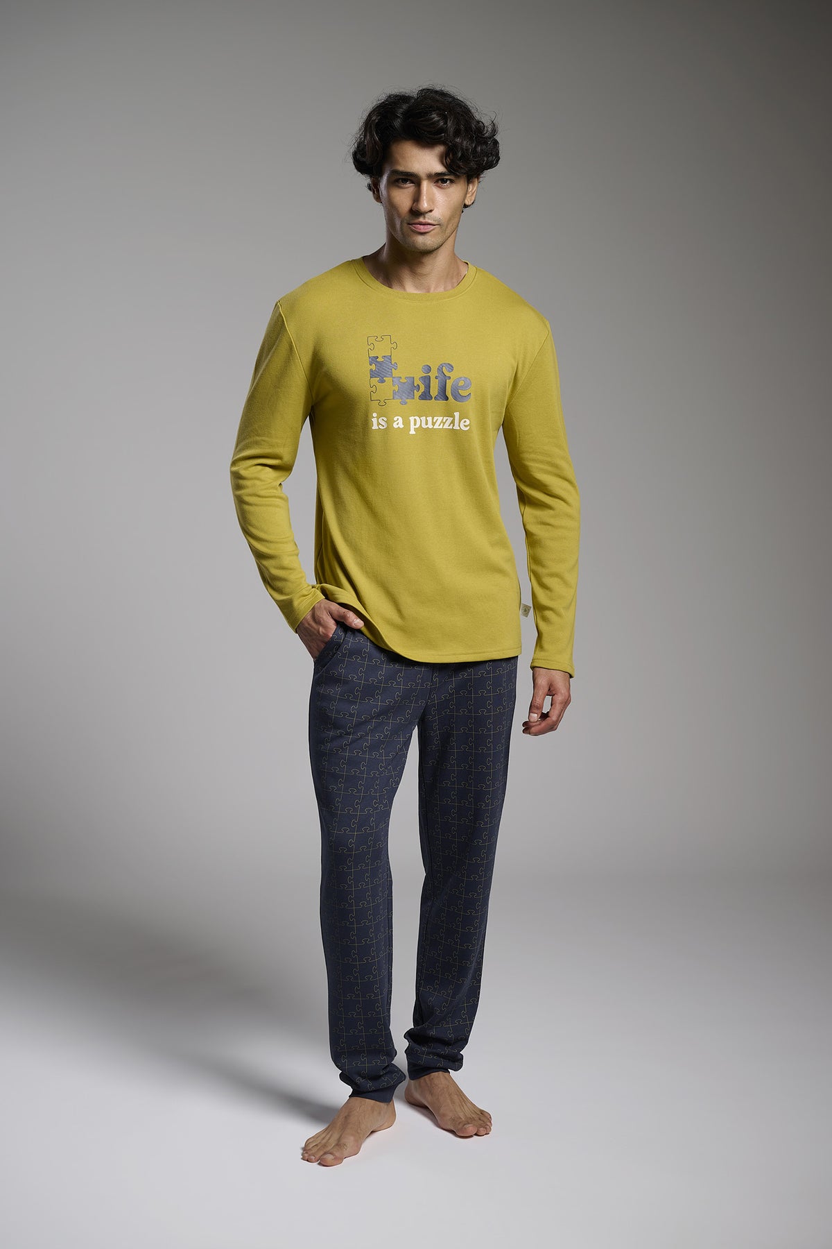 Pyjama long homme molletonné imprimé puzzle détail poche