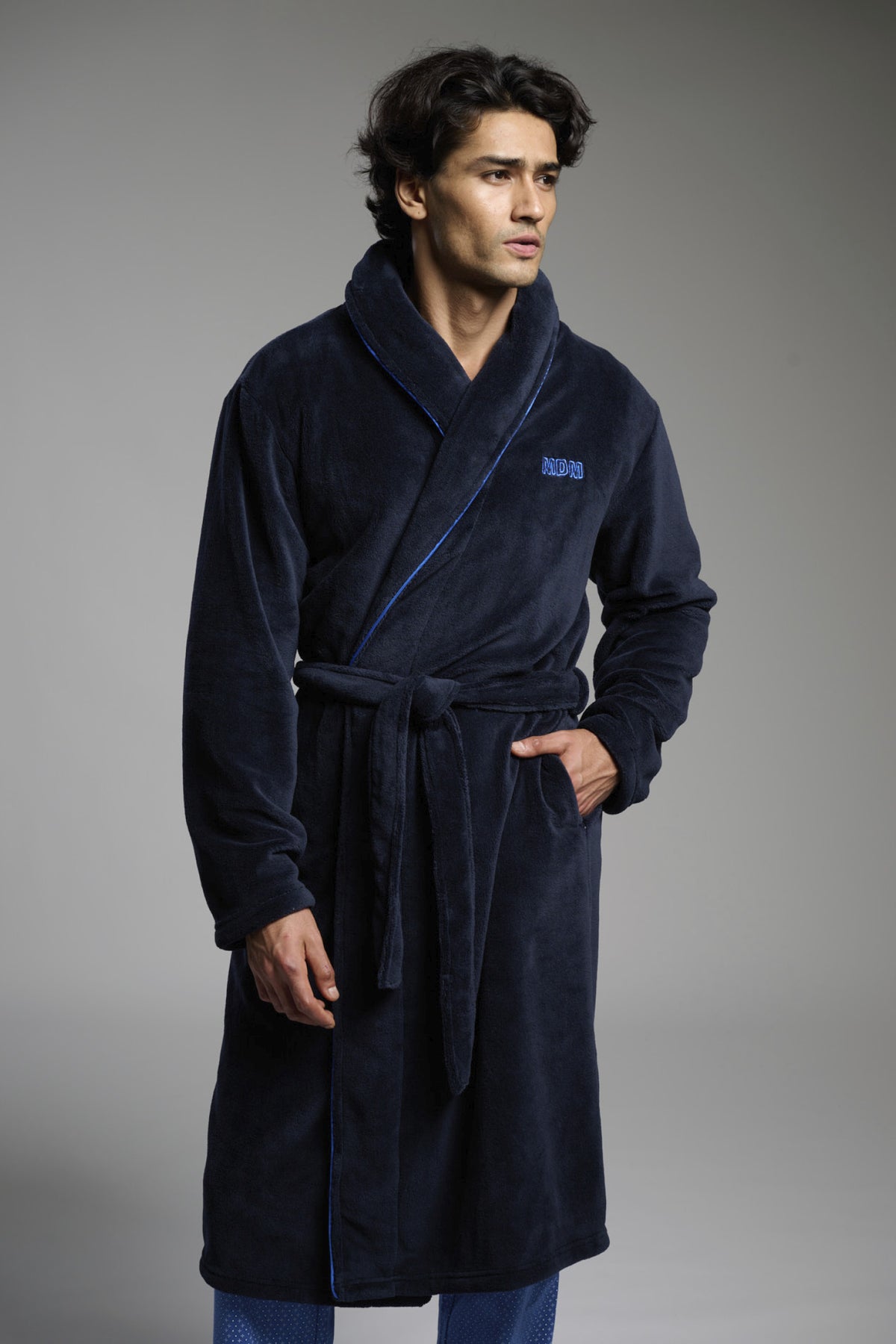 Peignoir long homme polaire corail bleu marine détail brodé