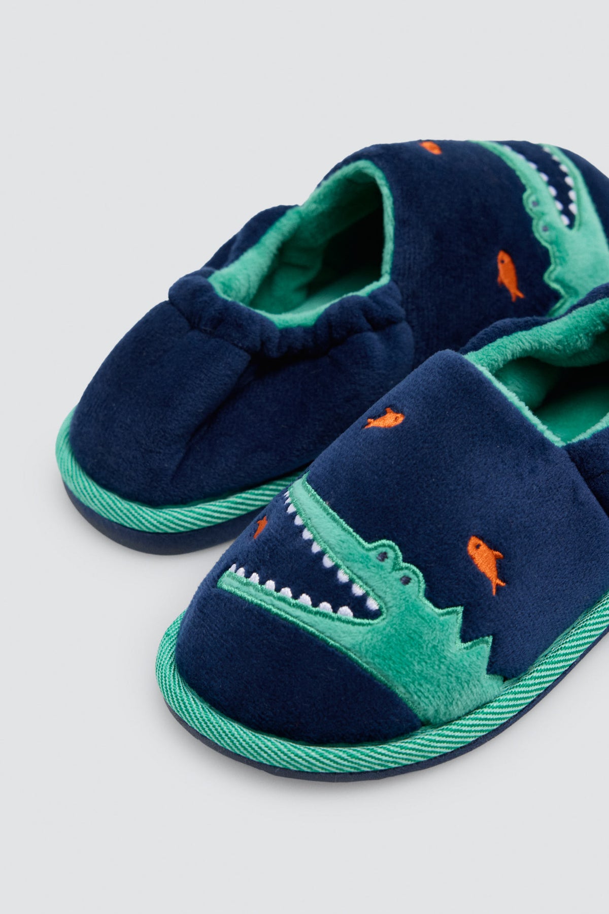 Zapatillas de casa niño cerradas dibujo cocodrilo