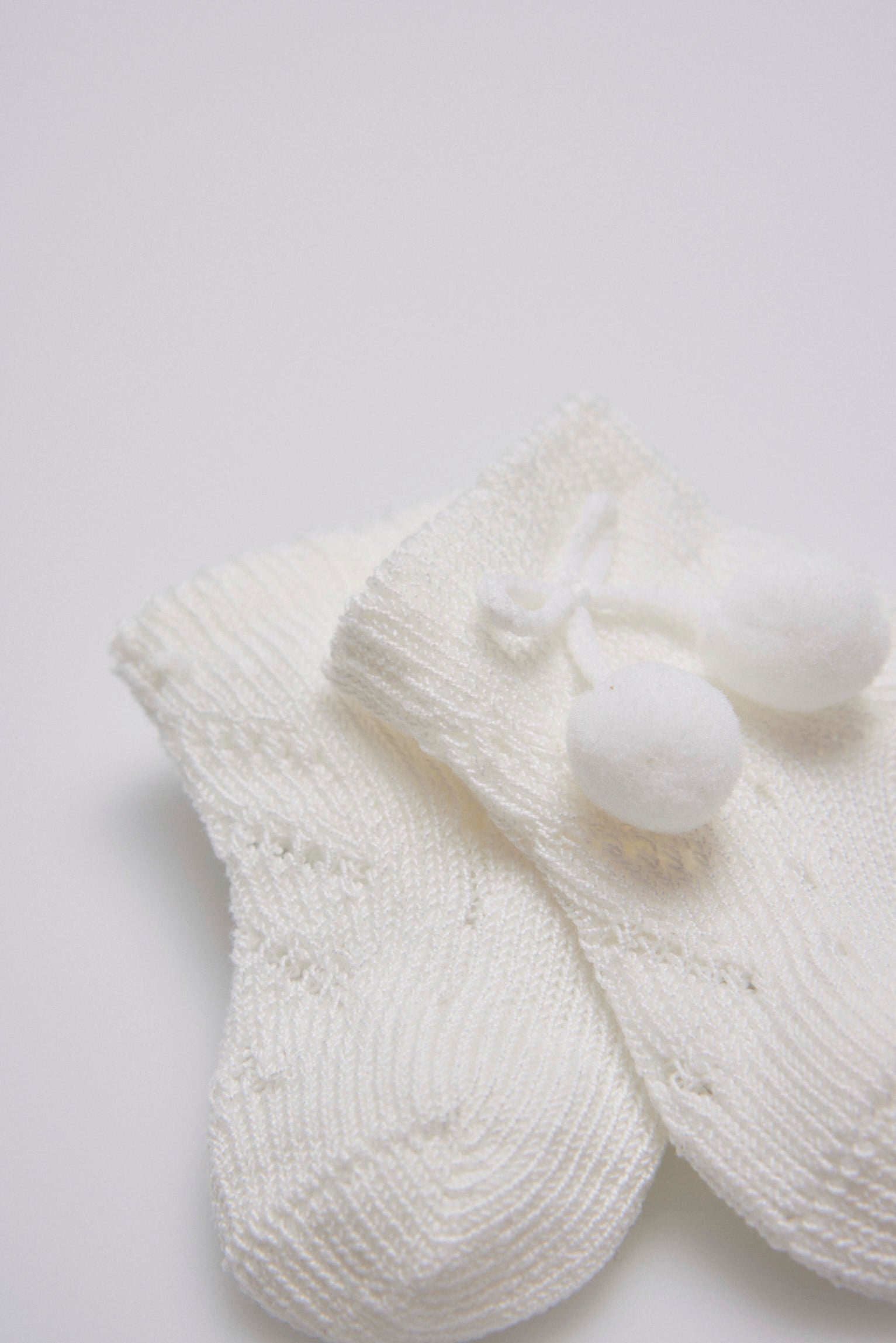 62688-calcetines-bebe-perle-boral-ysabel-mora-marfil