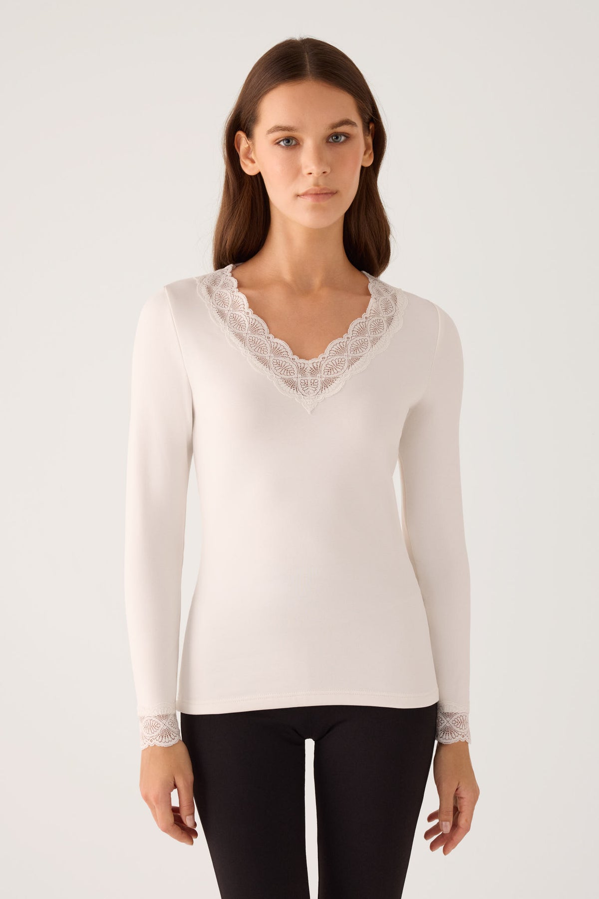 T-shirt à manches longues pour femme THERMAL, avec dentelle au col et aux poignets, ivoire