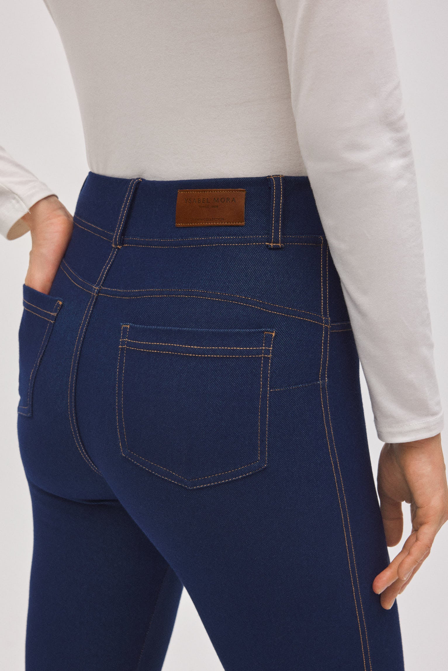 70456-5-pantalones-vaqueros-elasticos-skinny-marino-ysabel-mora