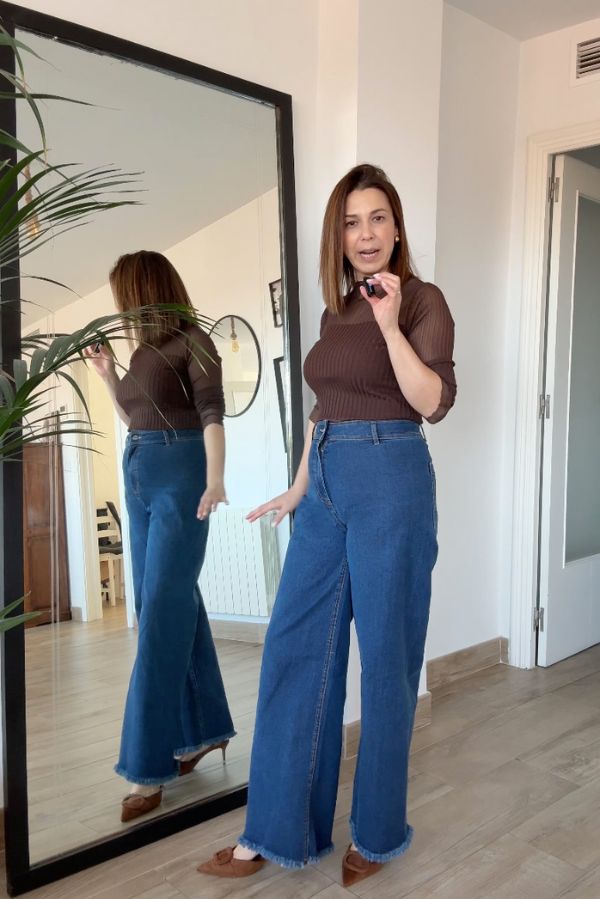 Look con pantalón wide leg marino @emidelgado79