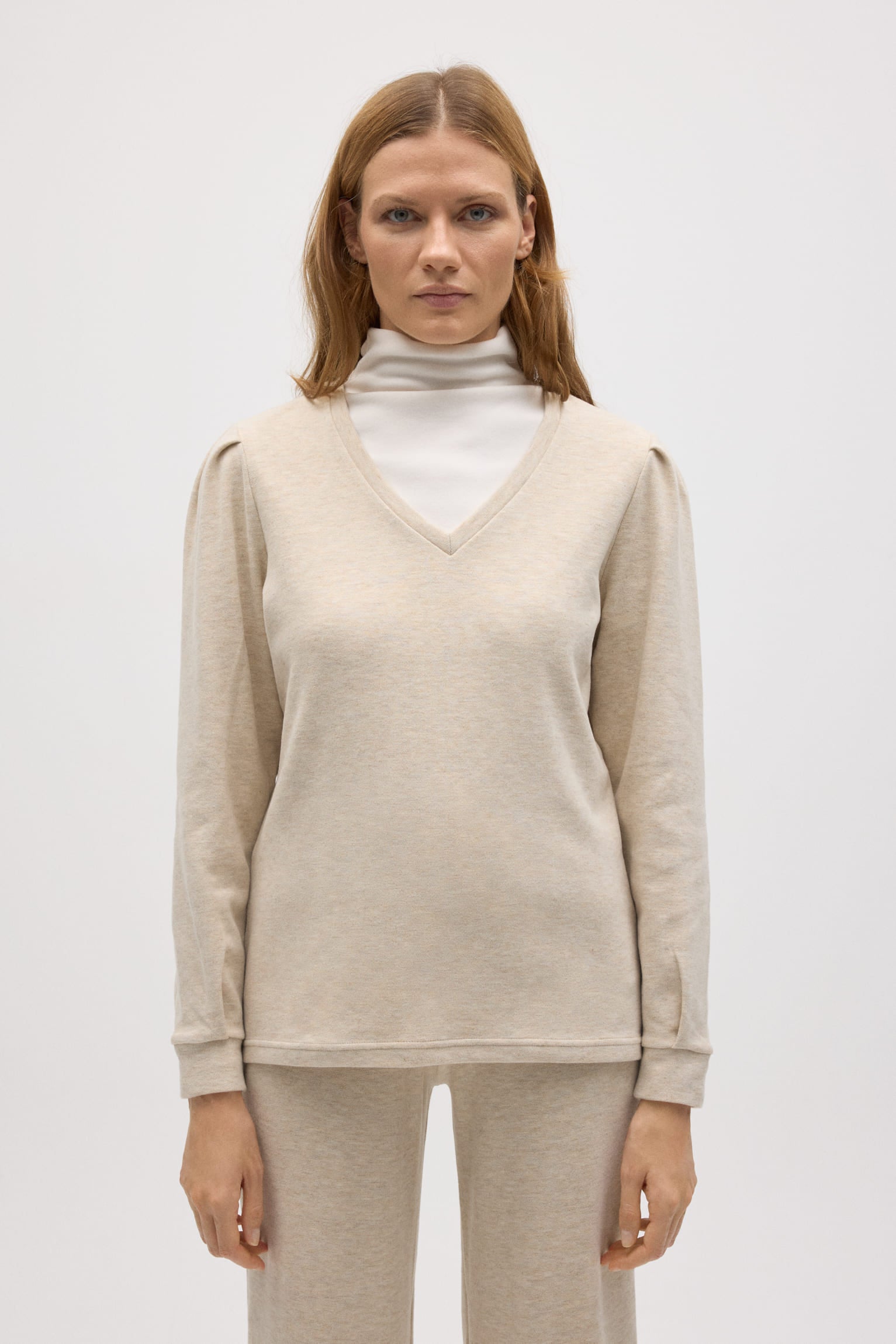 70671-2-jersey-extra-comodo-detalle-hombros-marfil