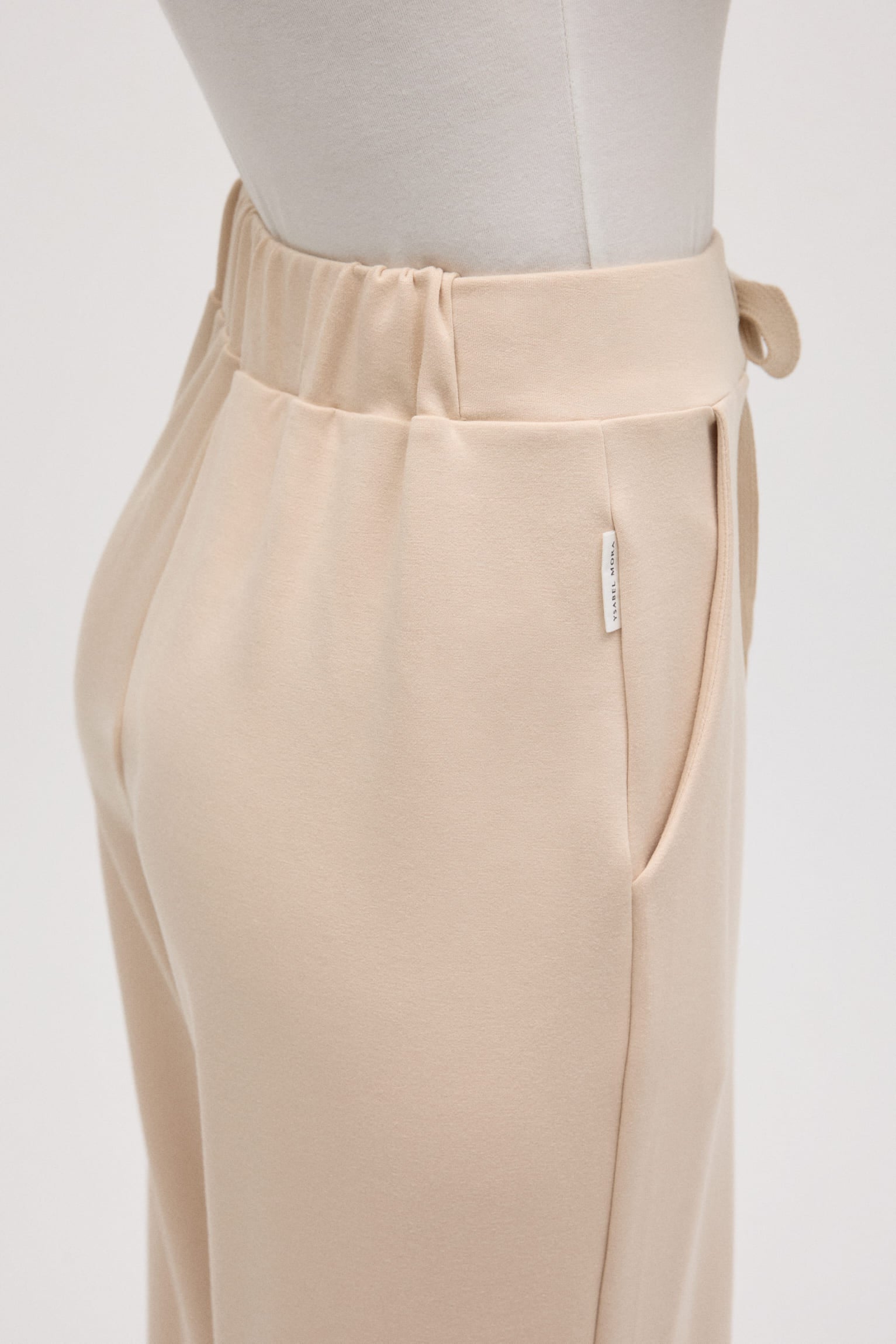 70676-4-pantalon-recto-fluido-marfil