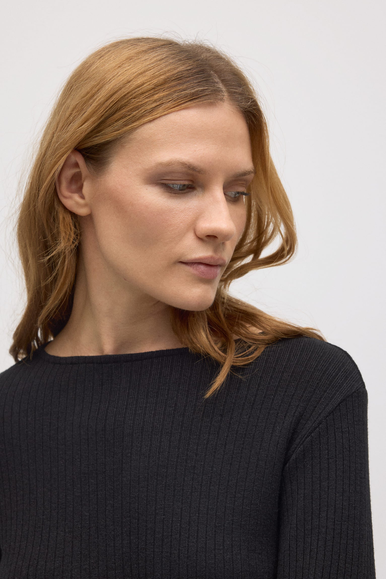 70681-4-vestido-largo-punto-canale-negro