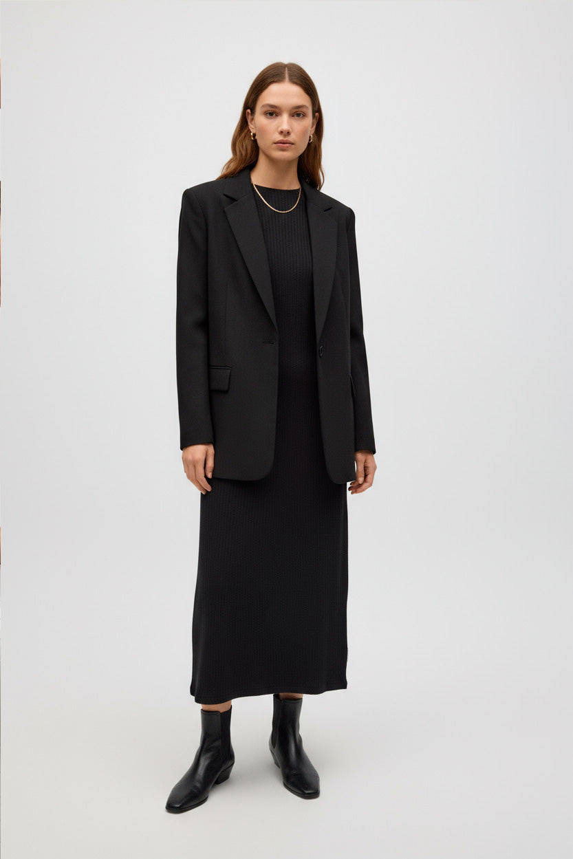Robe longue en maille côtelée noire