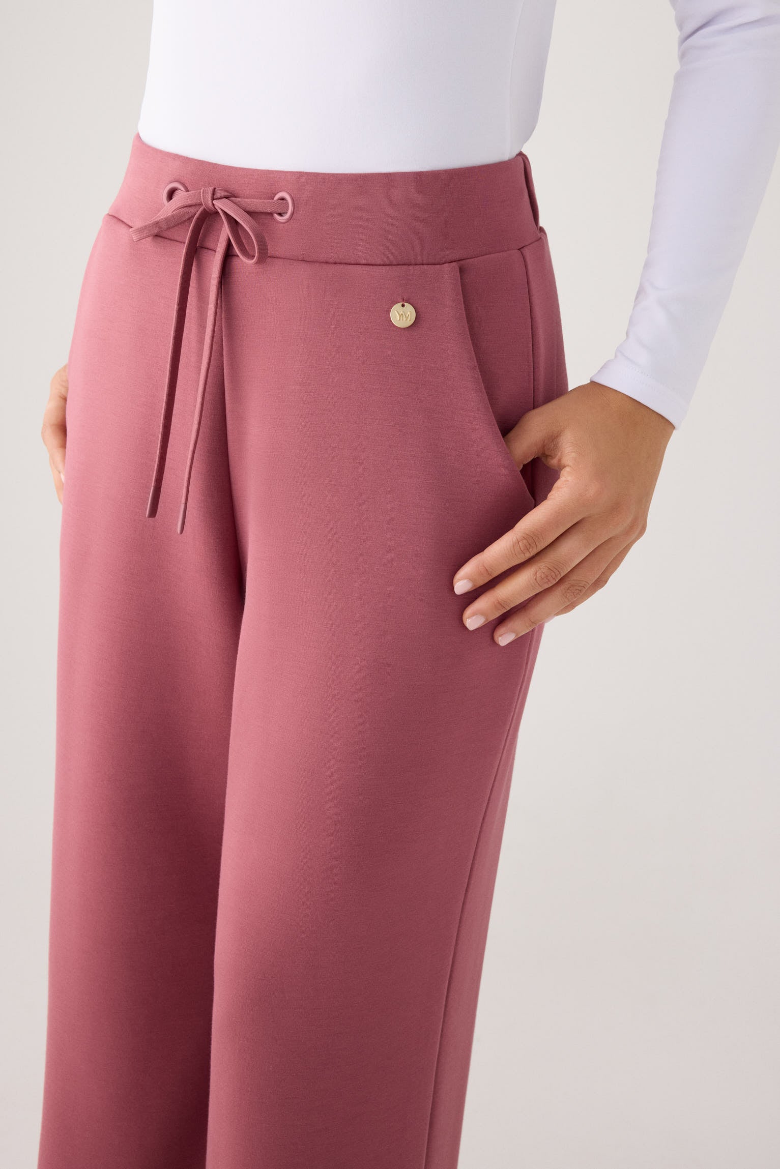 70743-nocturne-rose-pantalones-comodos-rectos-afelpados-tiro-alto-cintura-ajustable-rosa