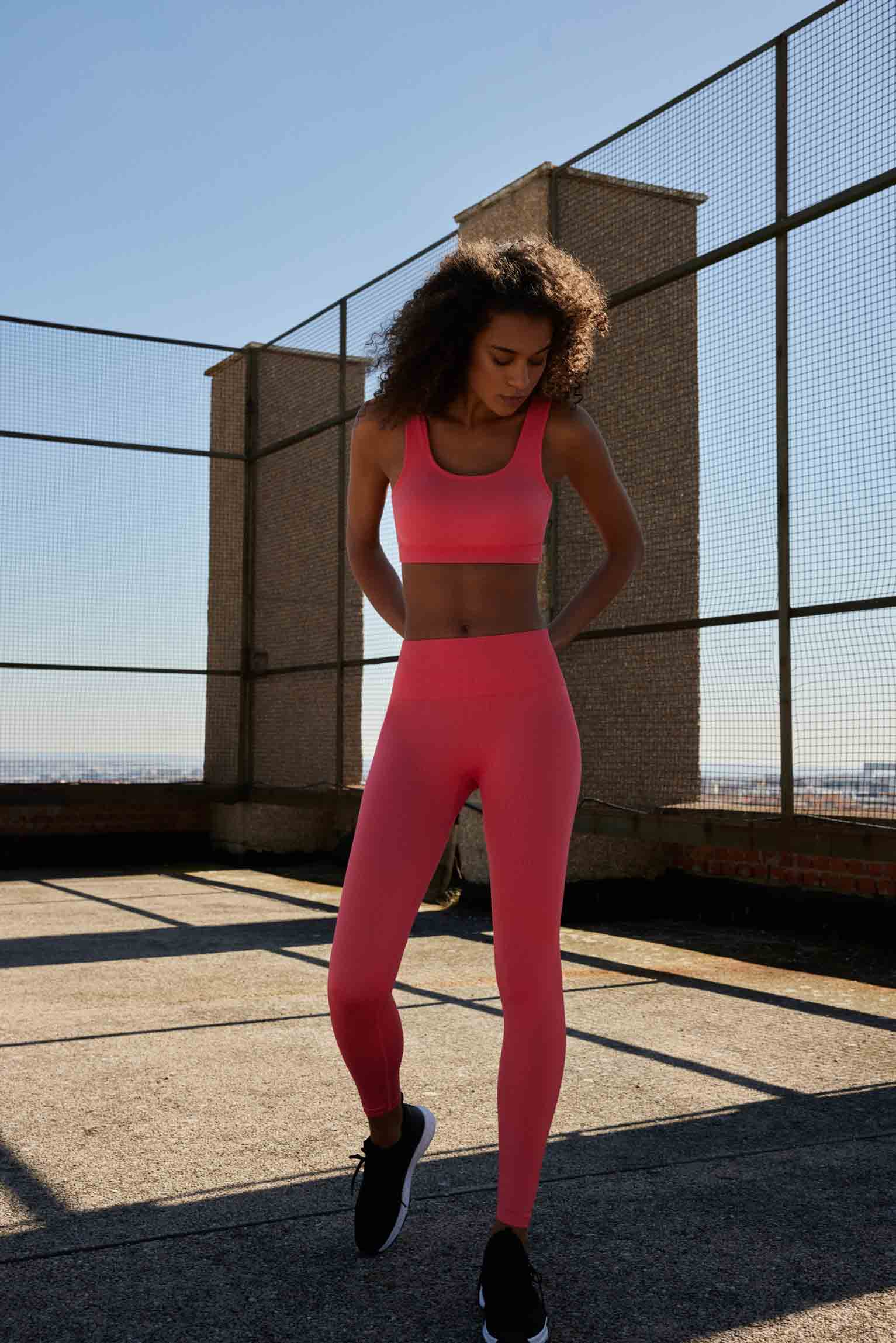 Leggings deportivos canalé coral - Ysabel Mora