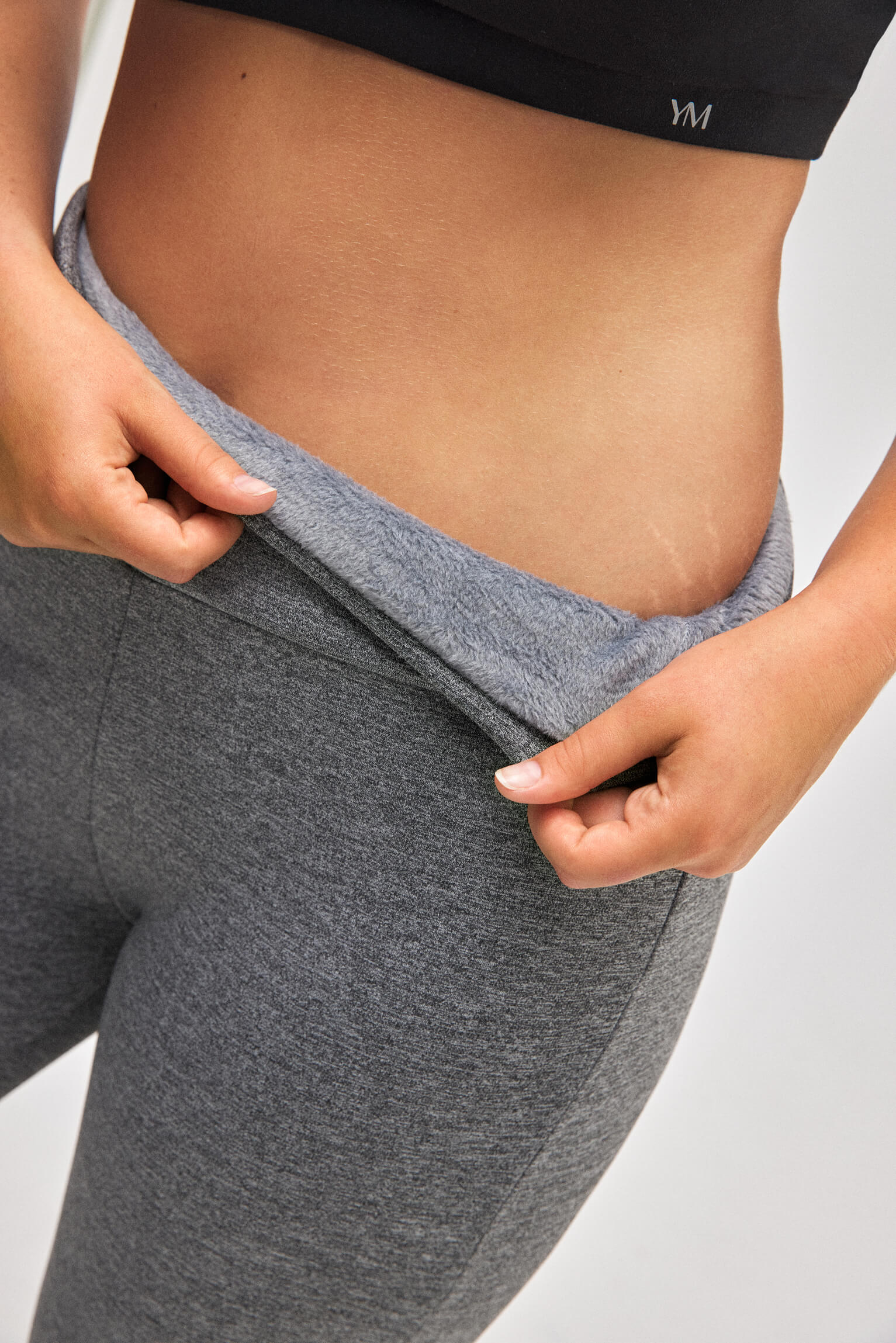 70915-5-leggings-termicos-deportivos-afelpado-polar-negro-gris