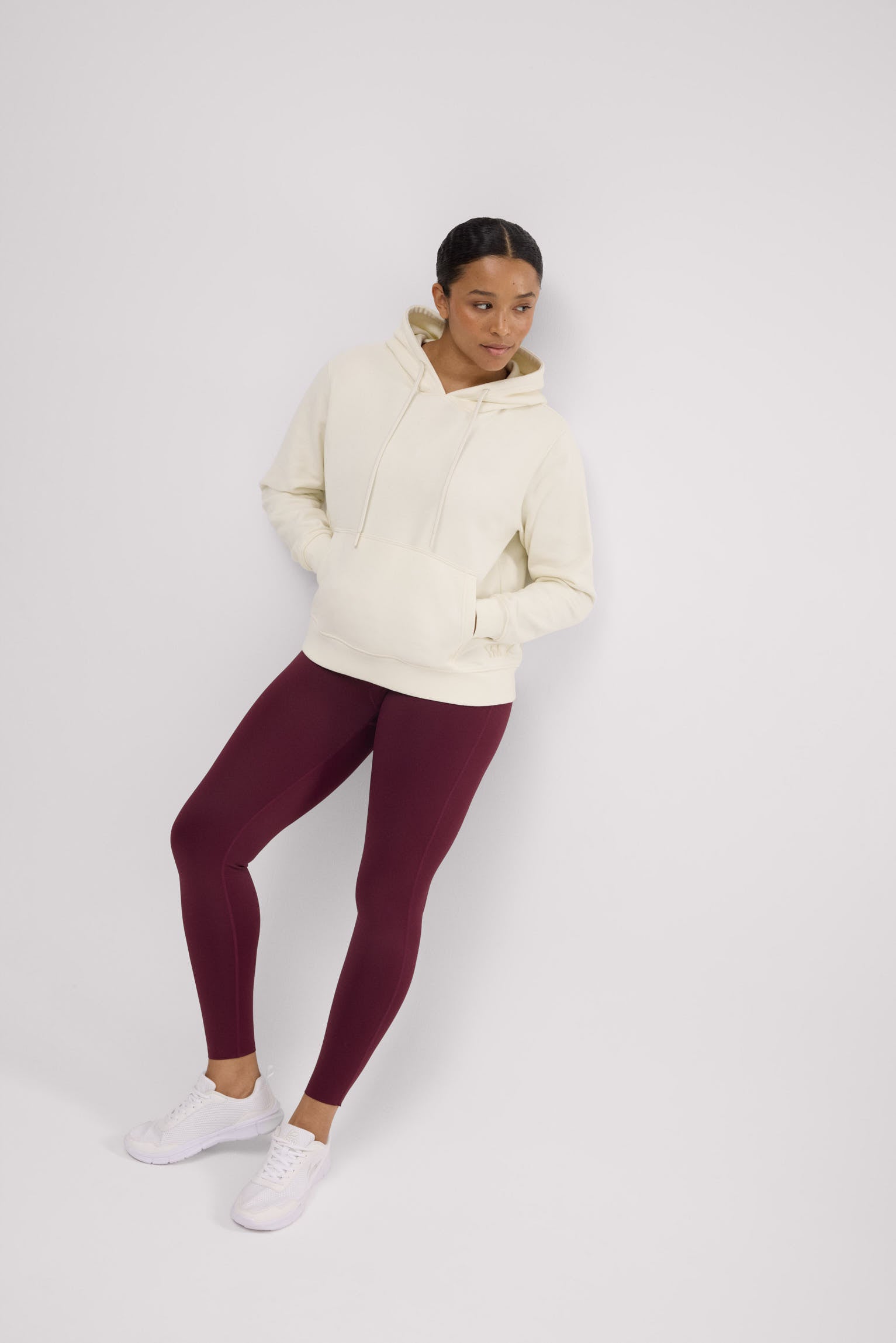 Ensemble sportif sweat-shirt et legging compressif push-up grenat