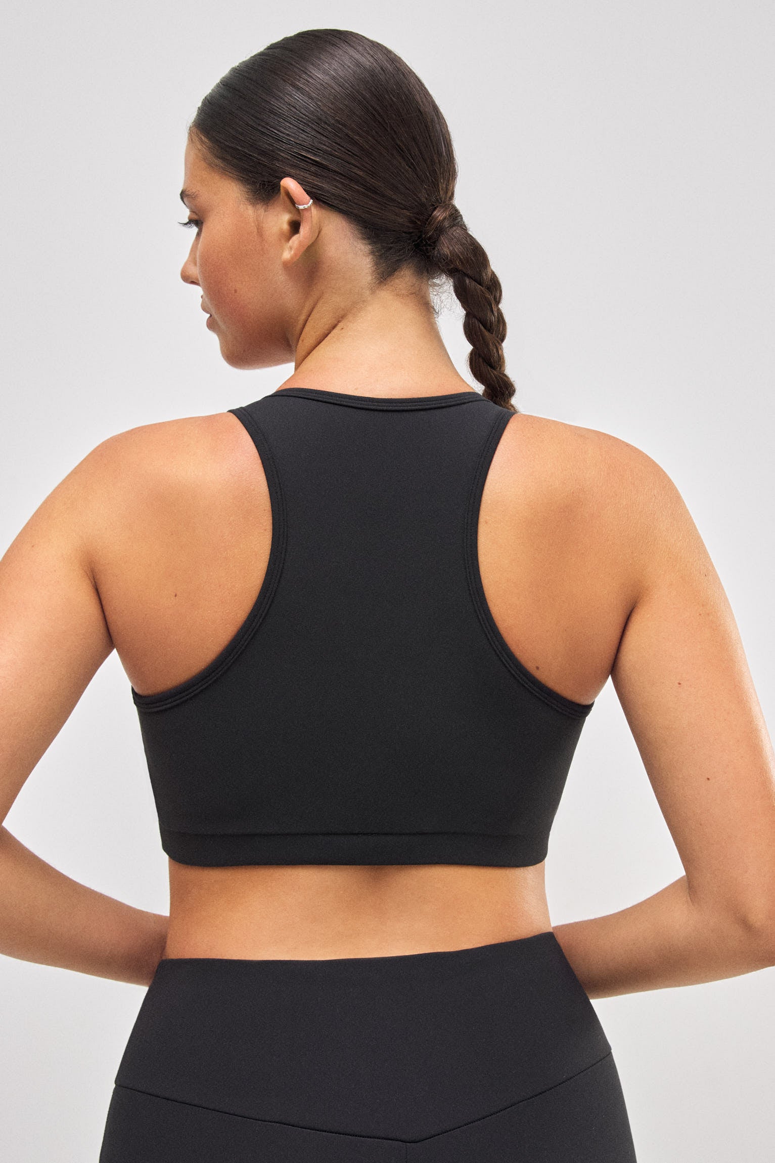 70944-2-sujetador-deportivo-color-block-tacto-algodonero-negro