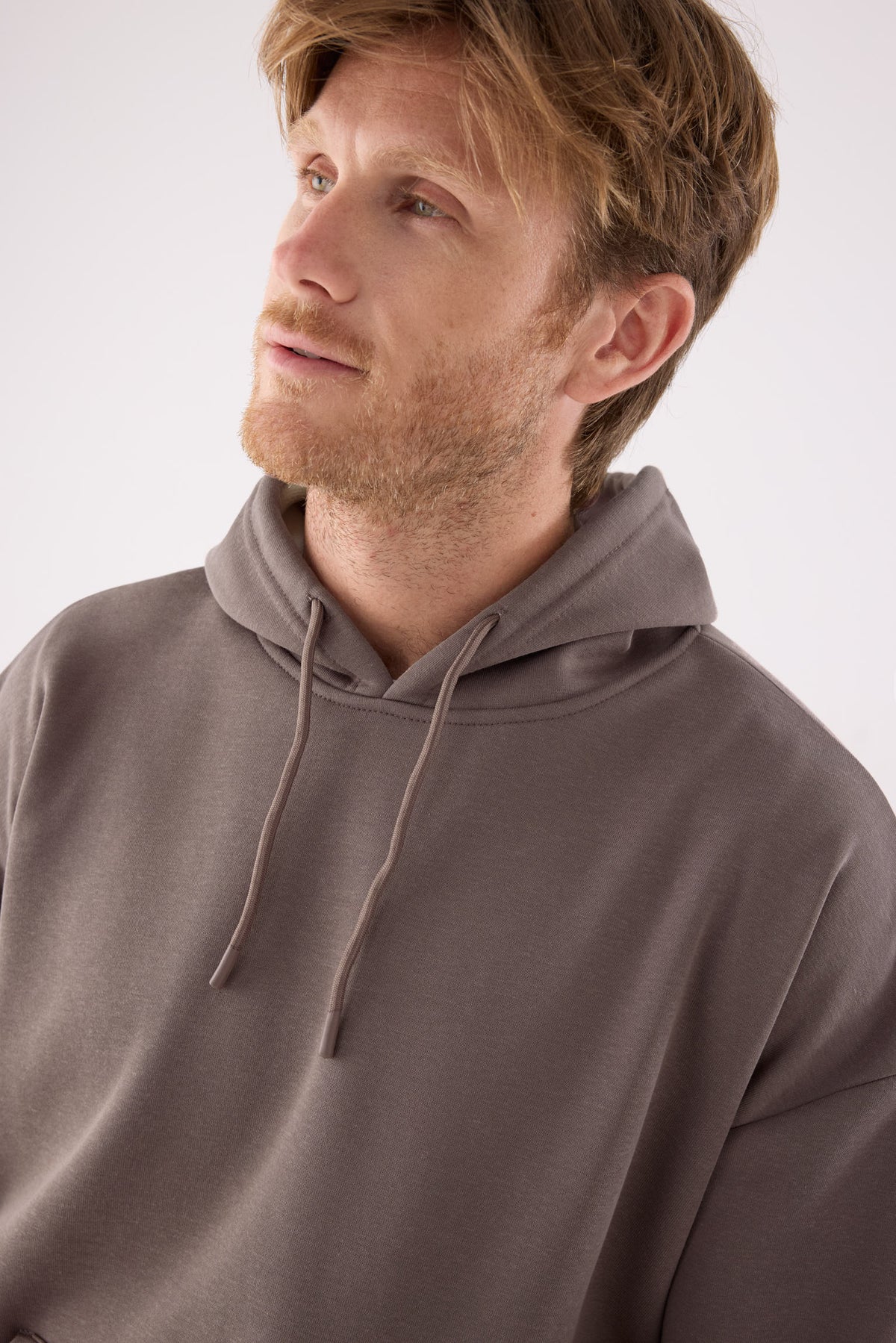 Sweat à capuche sport homme marron molletonné