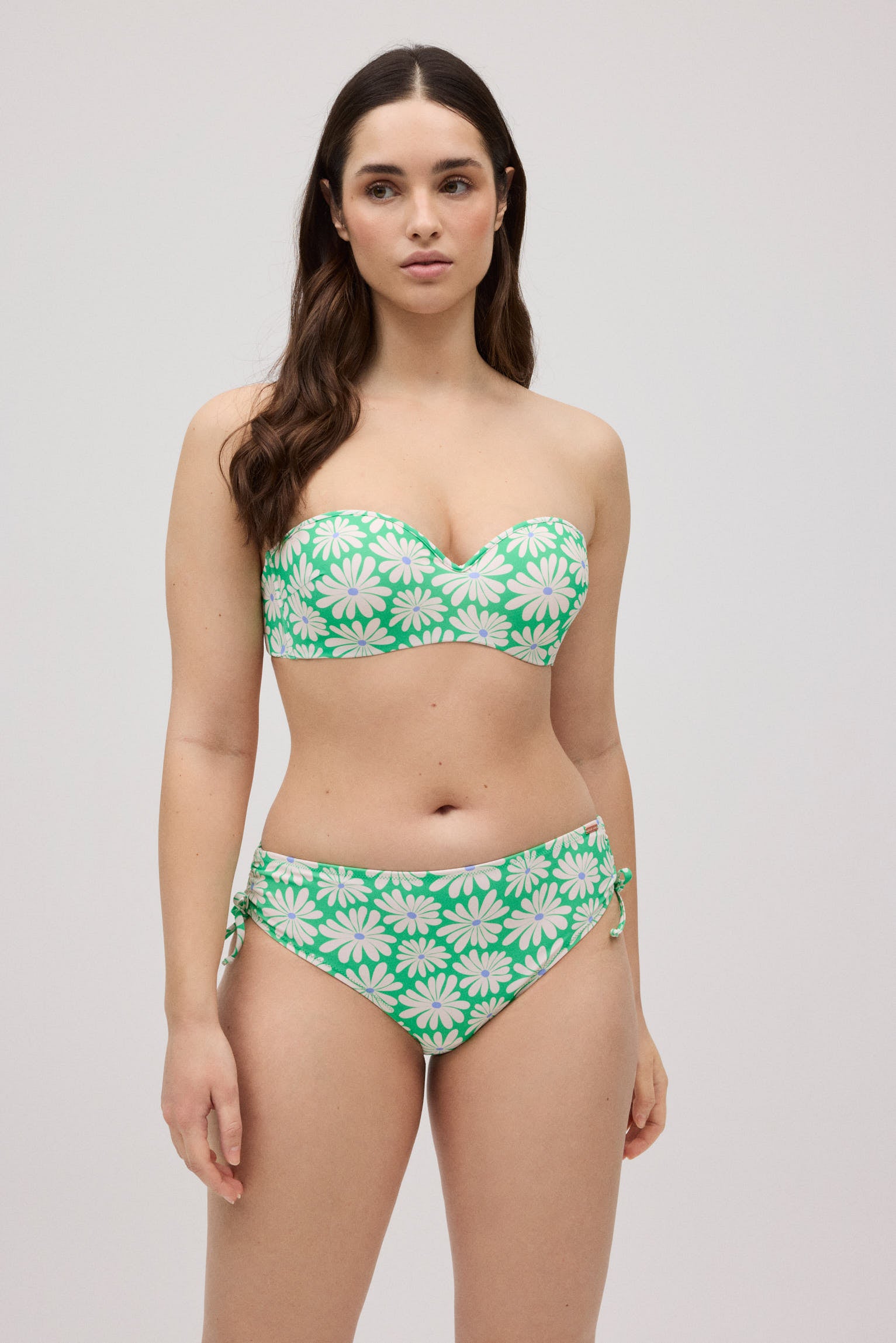 82905-1-bikini-bandeau-estampado-flores-mujer-ysabel-mora-verde