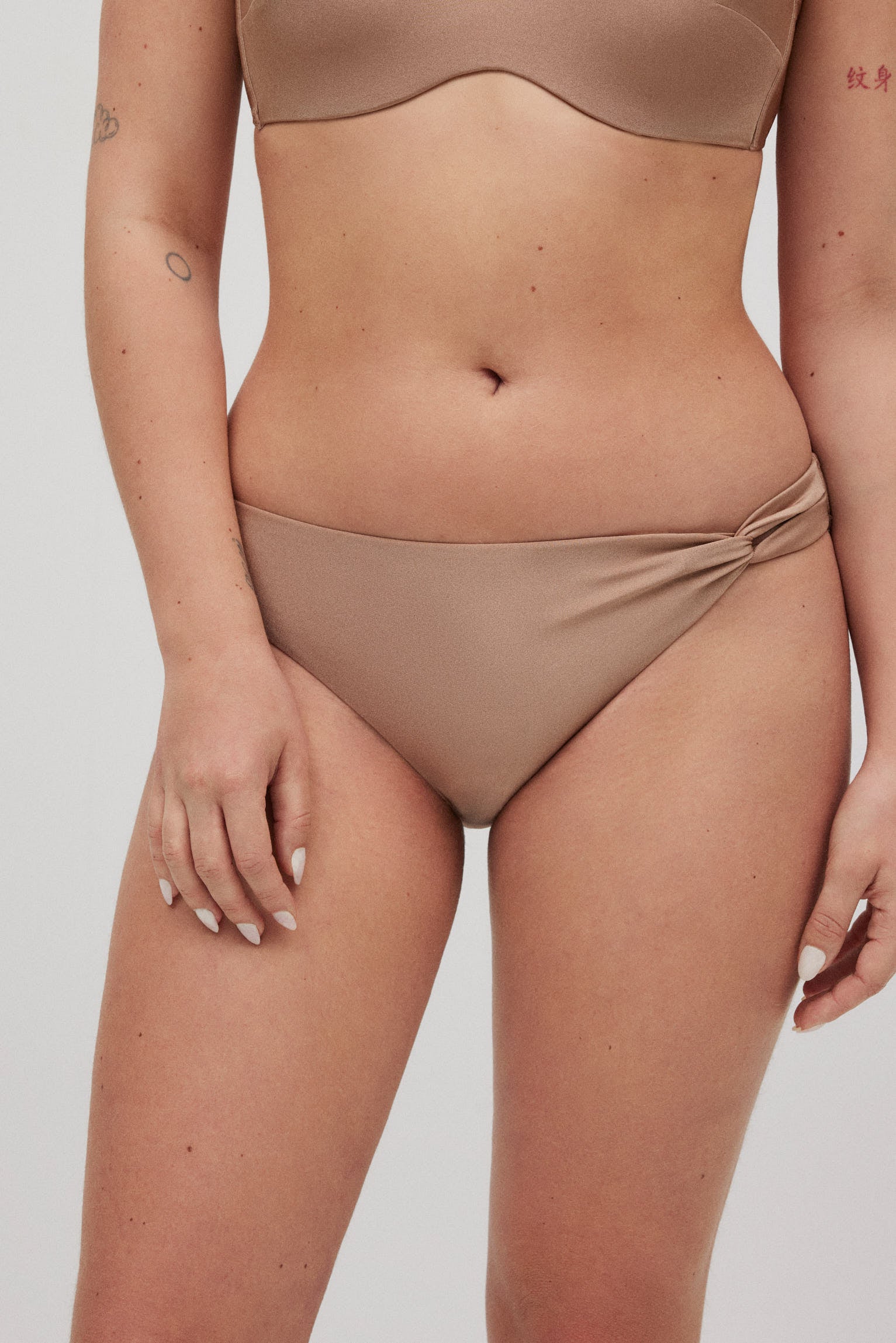 82926-1-braga-bikini-mini-mujer-ysabel-mora-marron