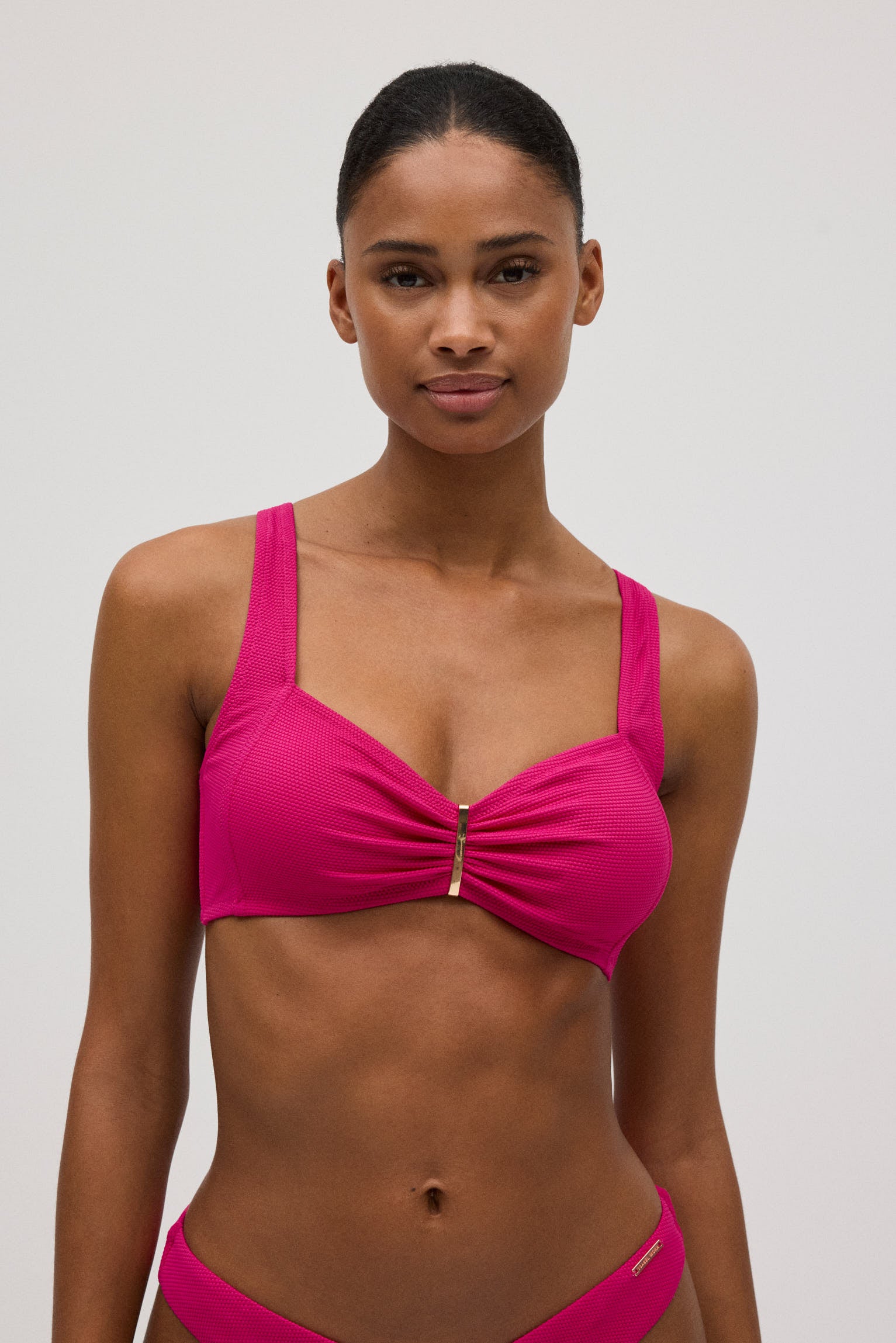 83114-1-top-triangulo-bikini-mujer-ysabel-mora-fucsia