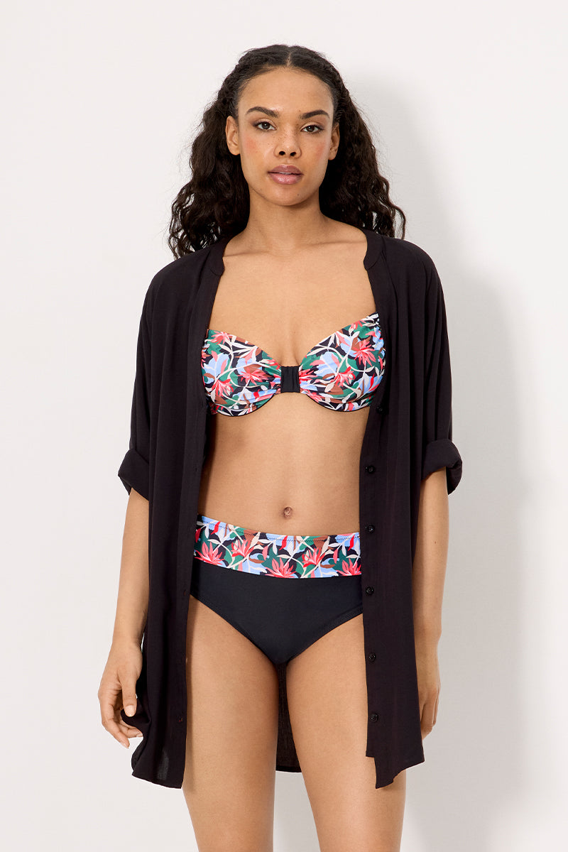 Set bikini amincissant et chemise longue noire