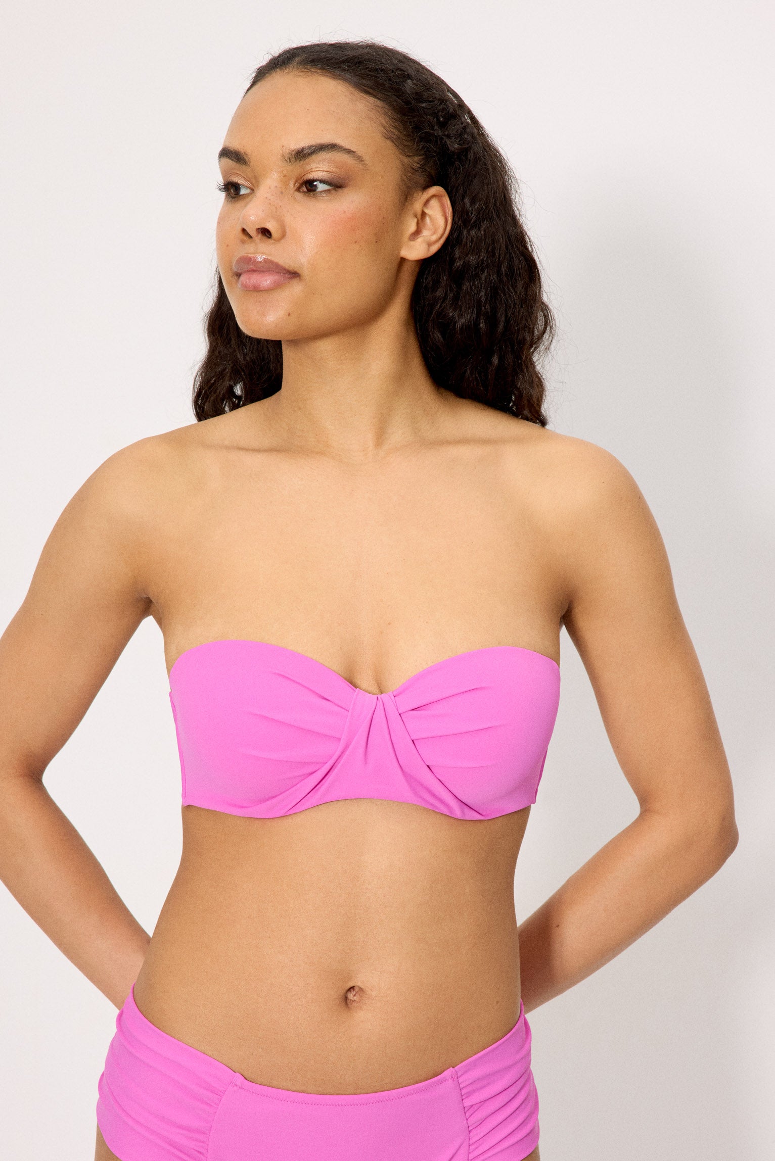 Haut de bikini bandeau rose, bonnet C