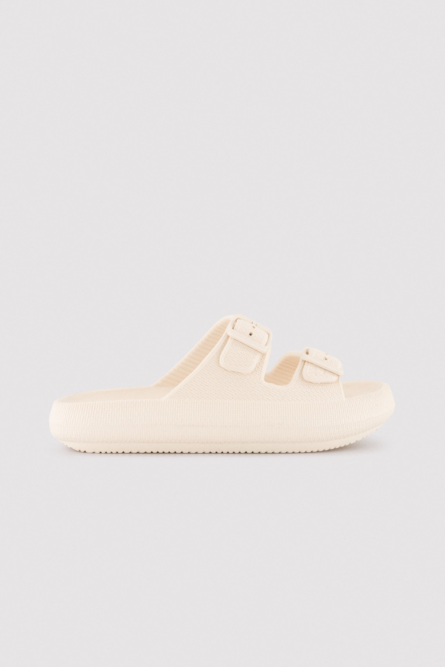 86196-beige-claro-chanclas-de-playa-hebillas-antideslizantes-extra-comfort-marfil-ysabel-mora