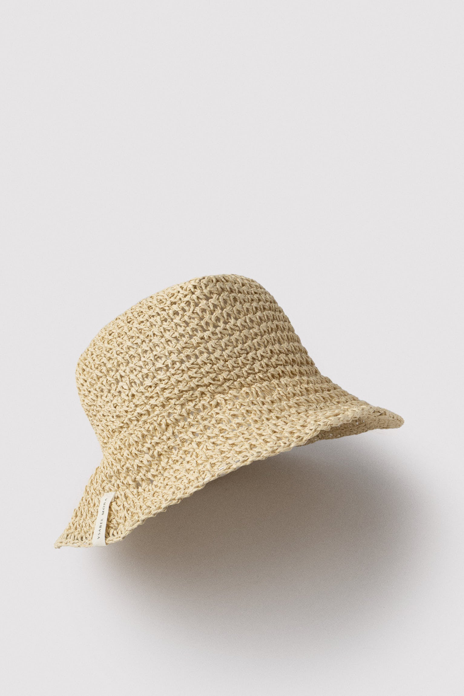 86288-gorro-de-rafia-con-borde-moldeable-ysabel-mora