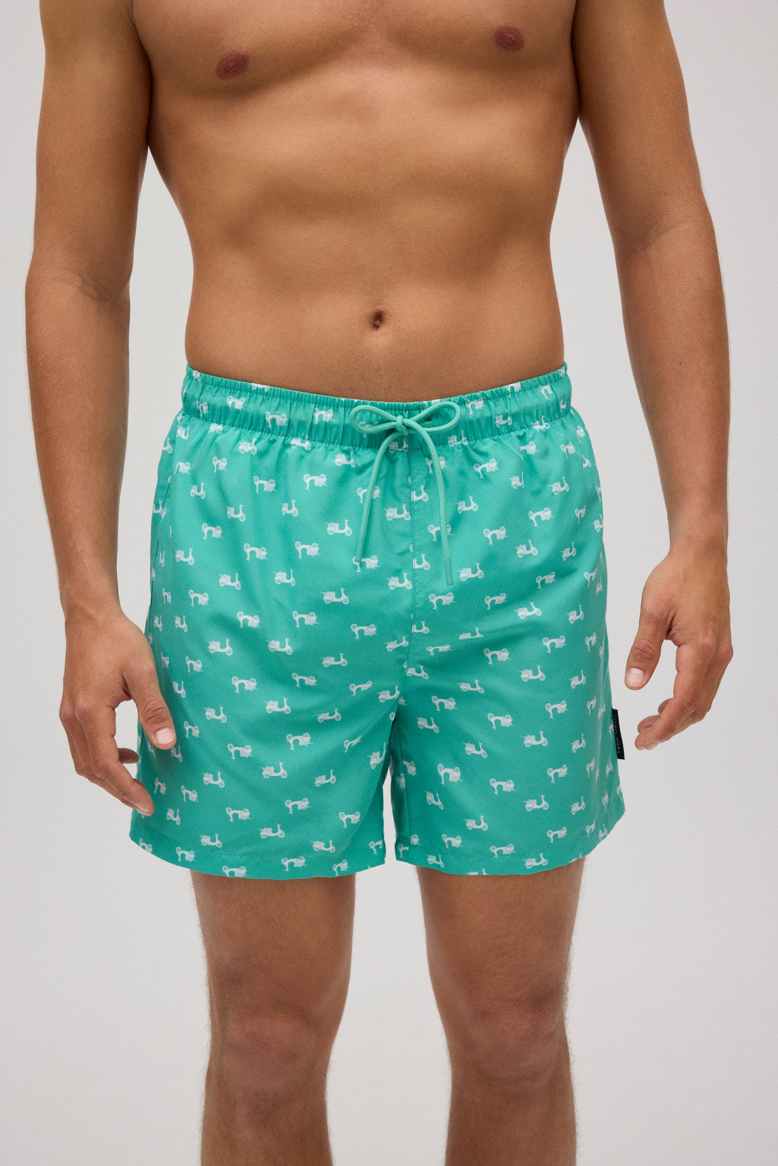 90376-banador-hombre-medio-estampado-vespas-verde-turquesa-011