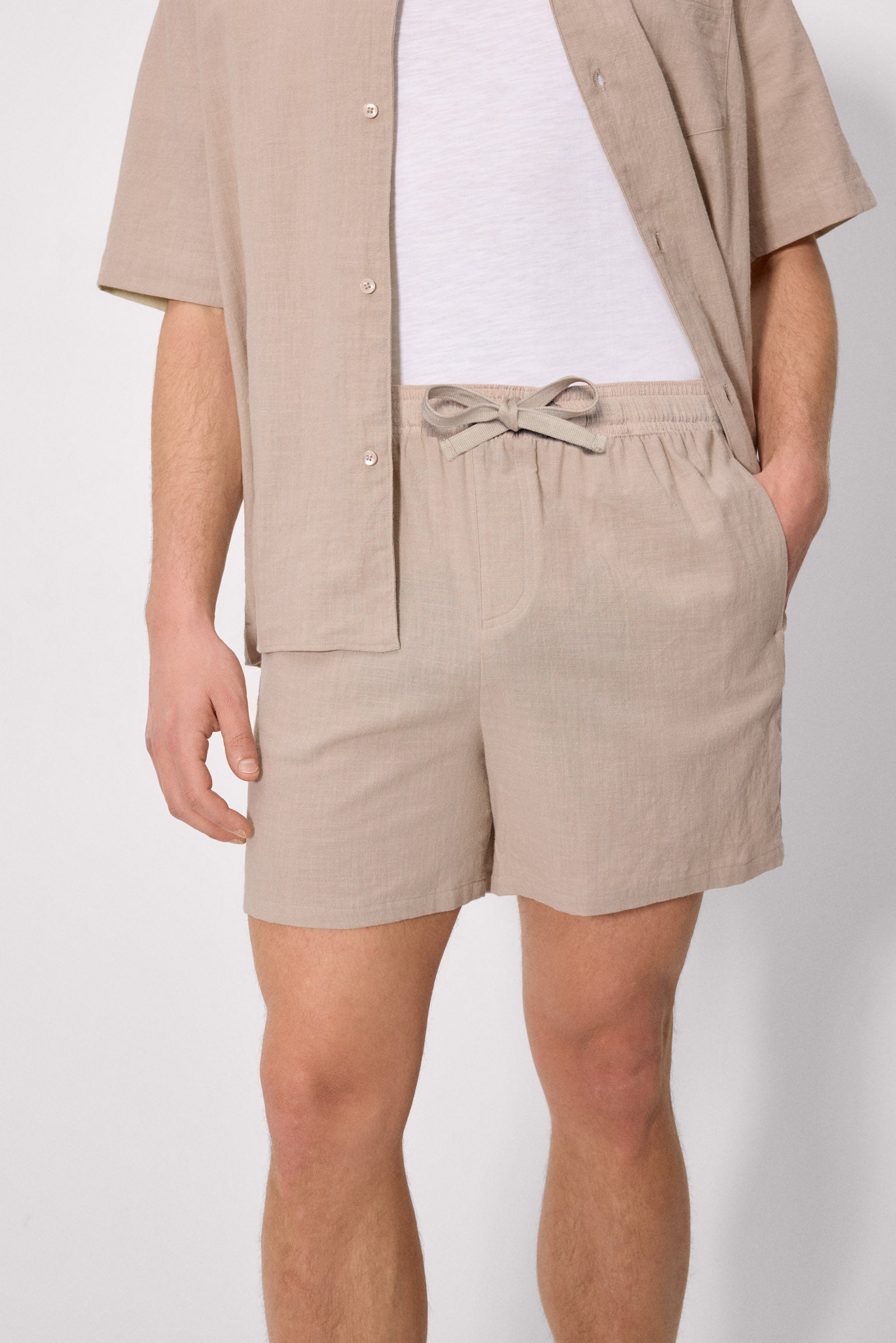 Pantalón corto efecto lino topo - Ysabel Mora