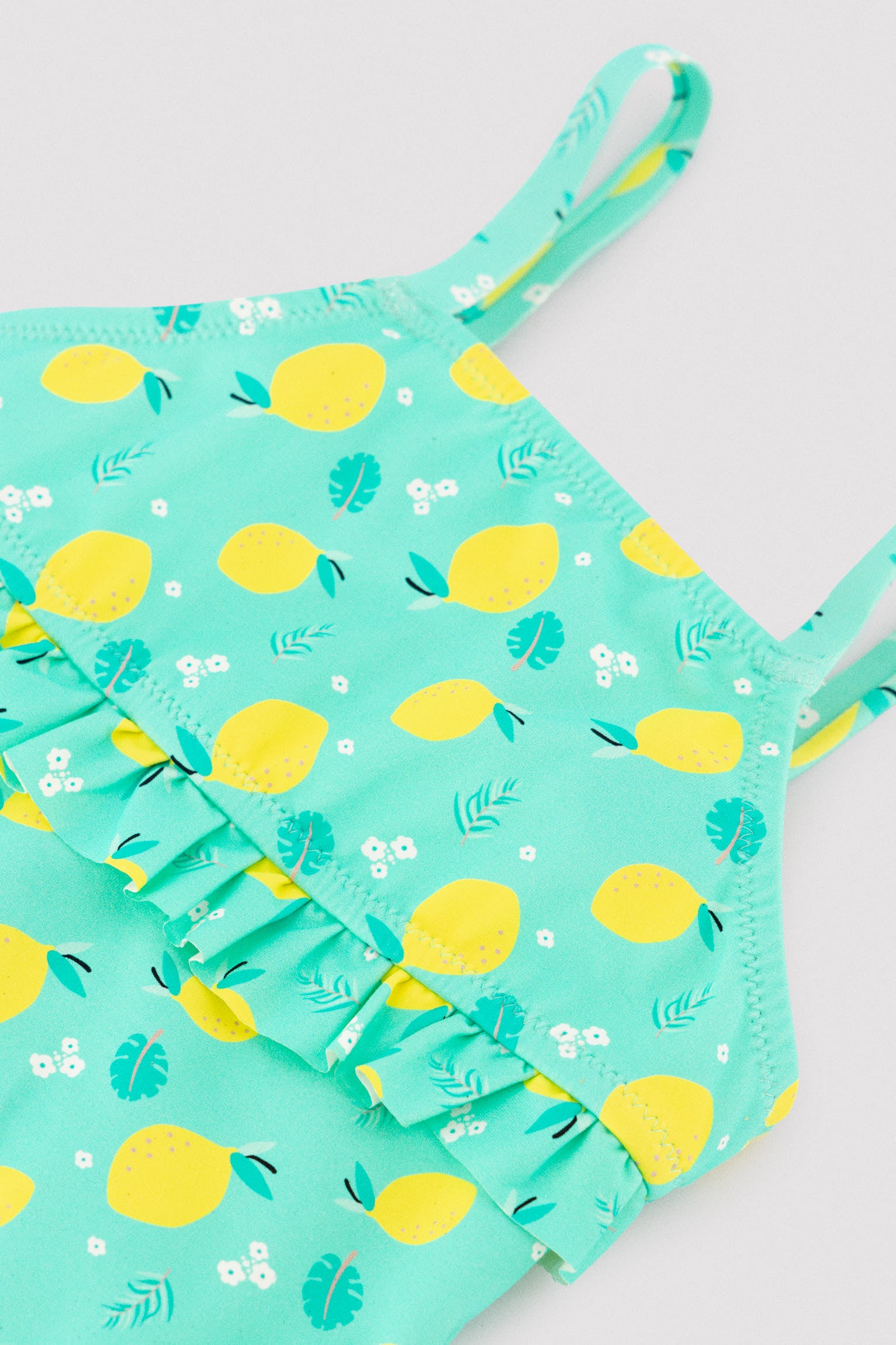 Maillot de bain fille avec volants imprimé citron