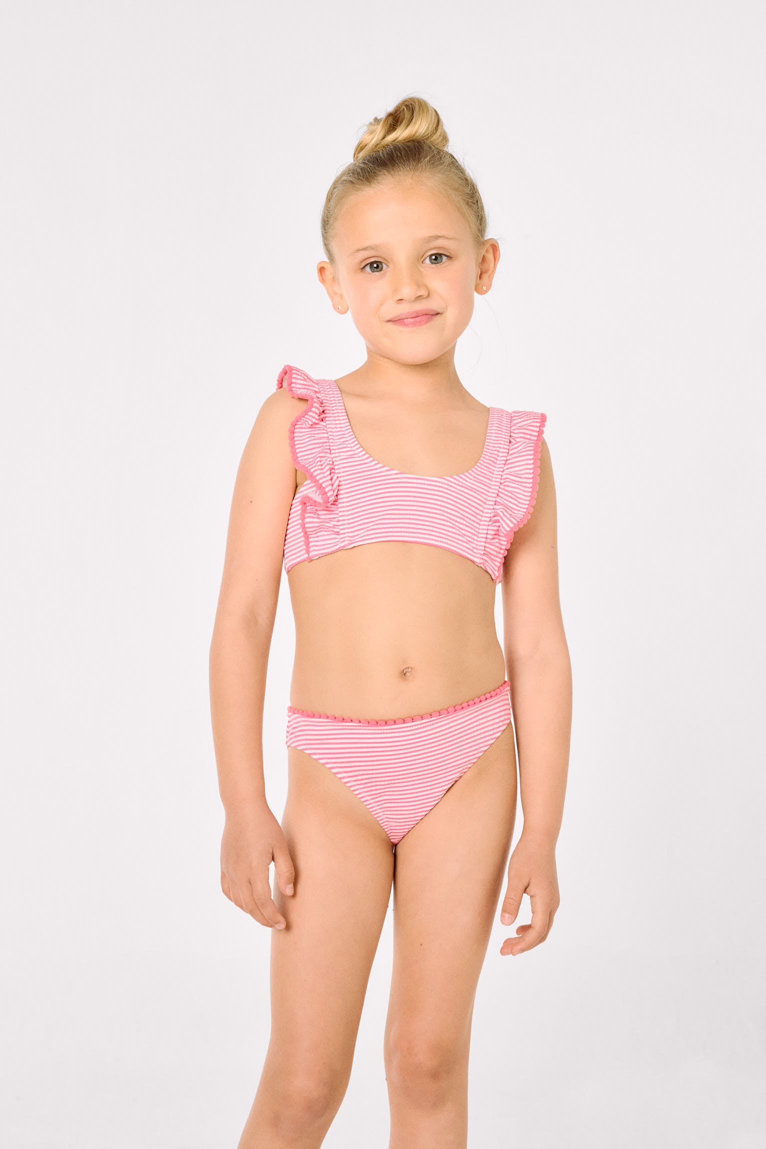 Bikini pour fille avec détails à volants imprimés à rayures
