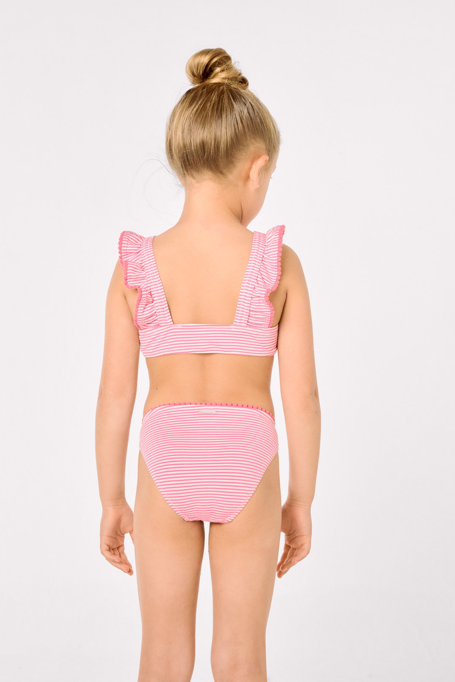 Bikini pour fille avec détails à volants imprimés à rayures