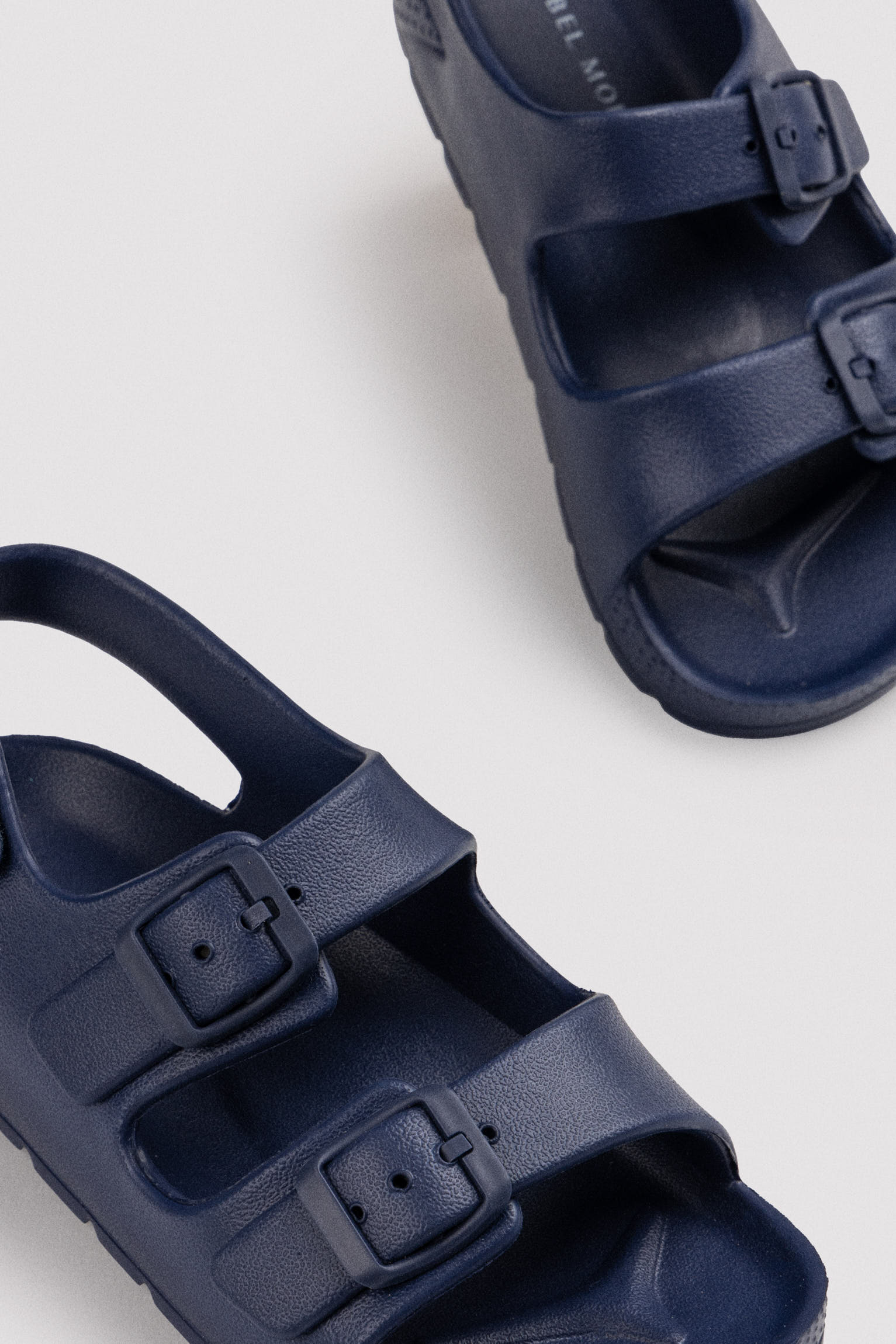 Chaclas infantiles de hebillas ajustables y velcro marino - Ysabel Mora