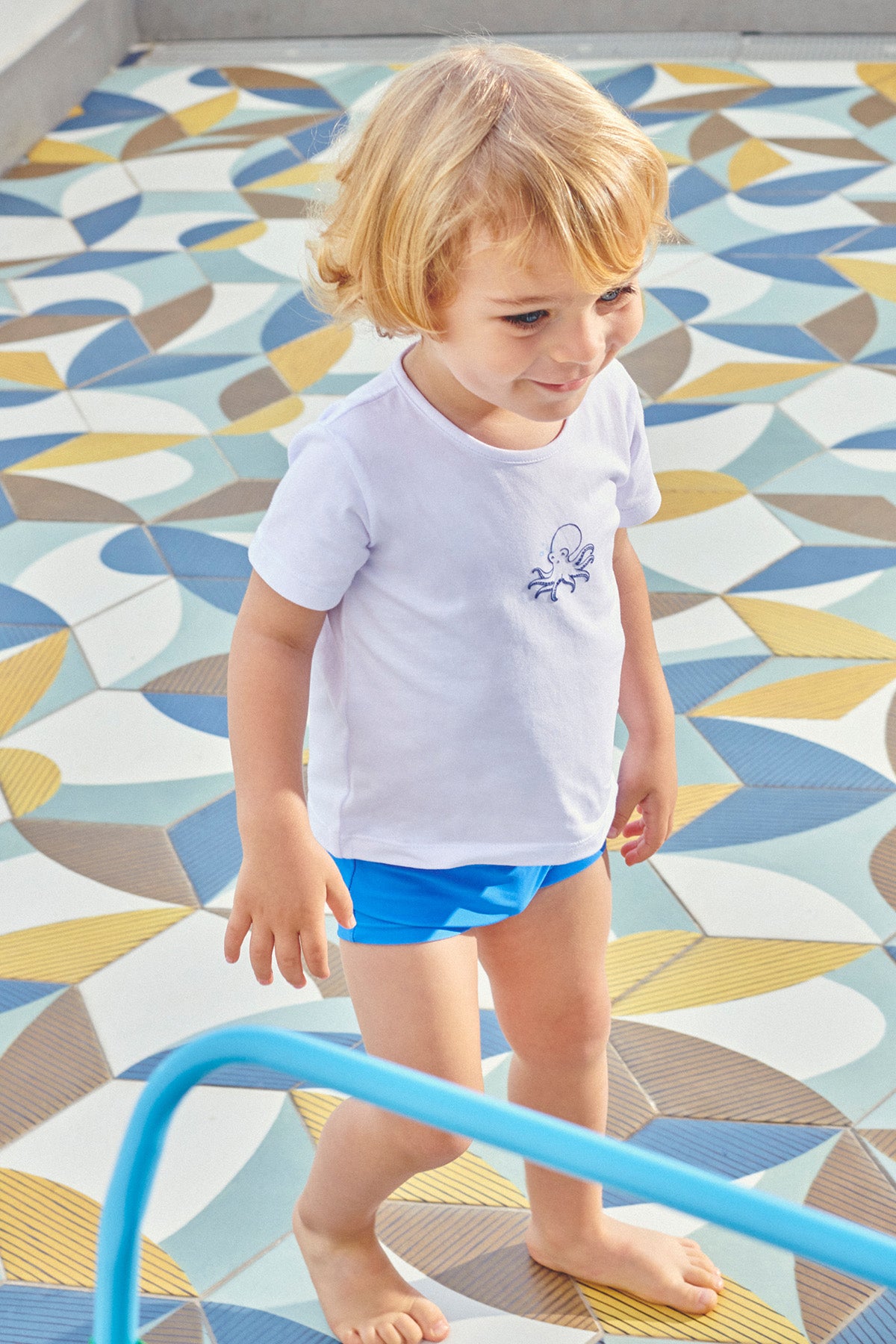 Ensemble bébé maillot de bain boxer et t-shirt poulpe blanc