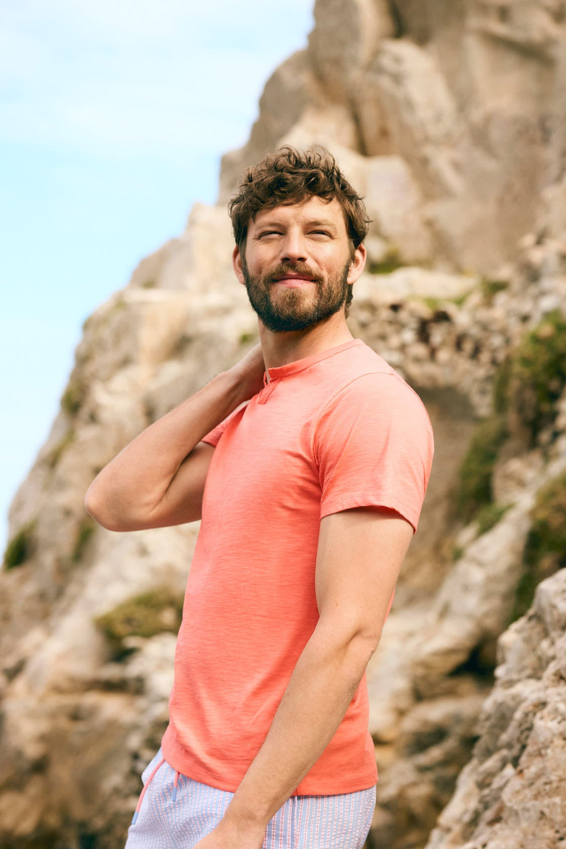 T-shirt basique à manches courtes et col rond corail