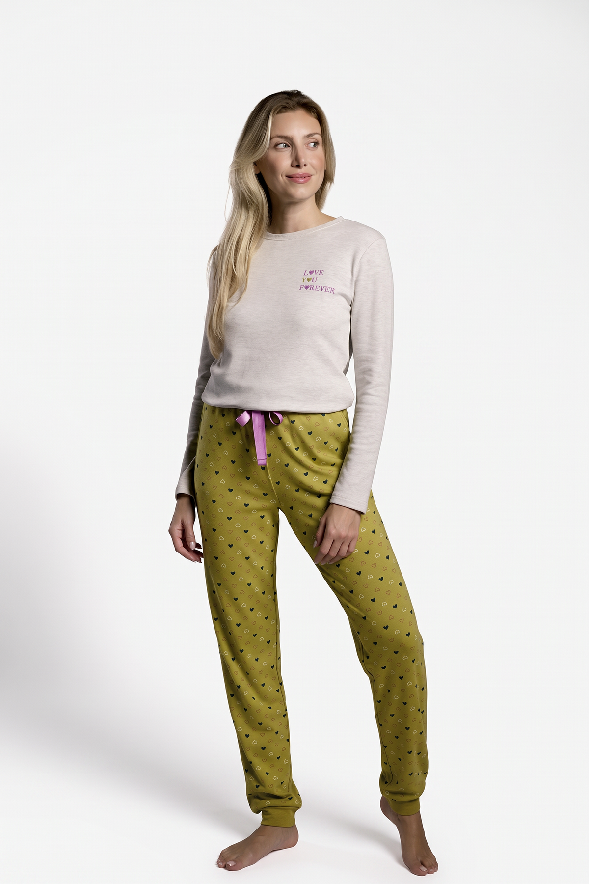 Pyjama long femme molletonné imprimé cœurs
