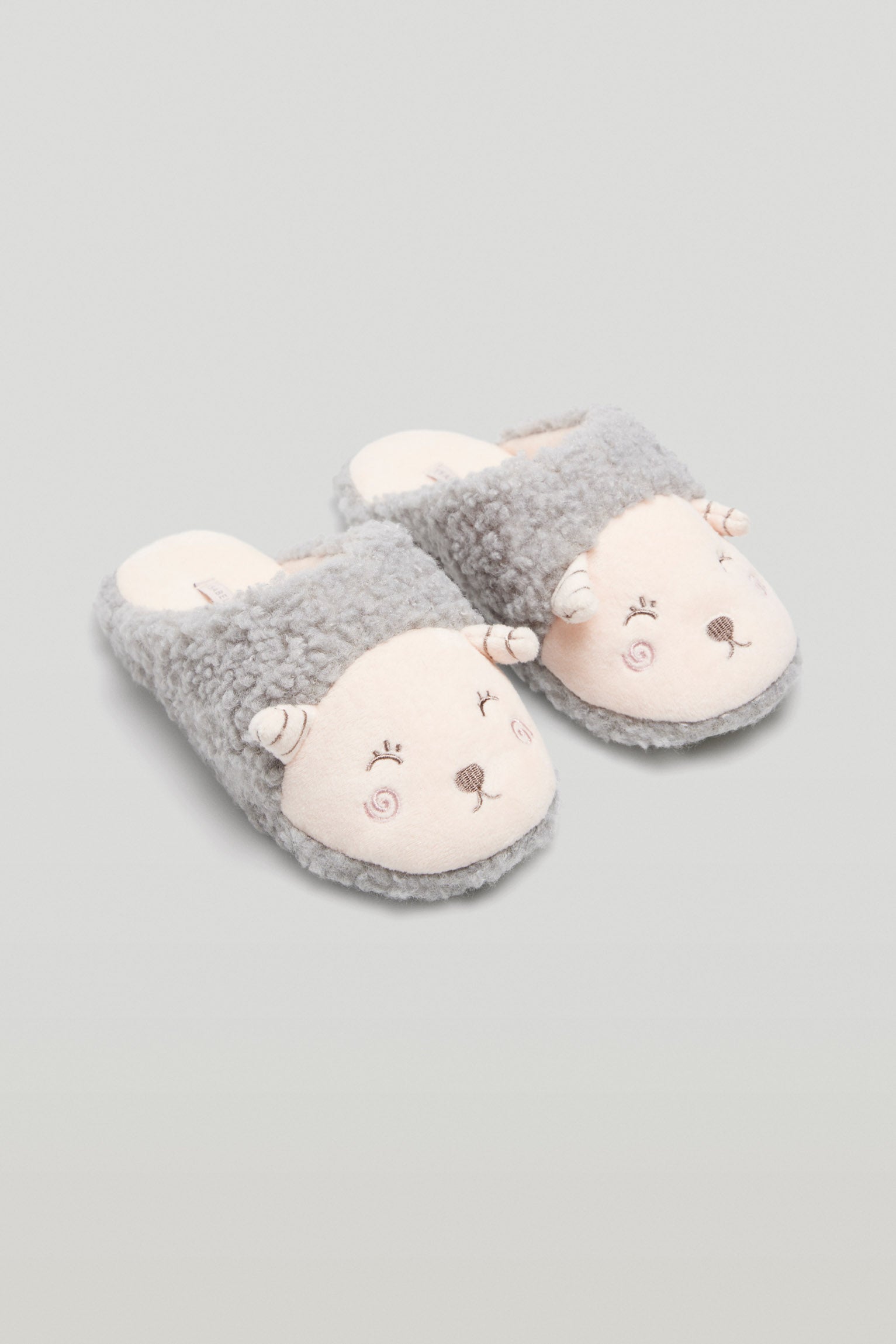 Zapatillas de casa pelo rizado - Ysabel Mora