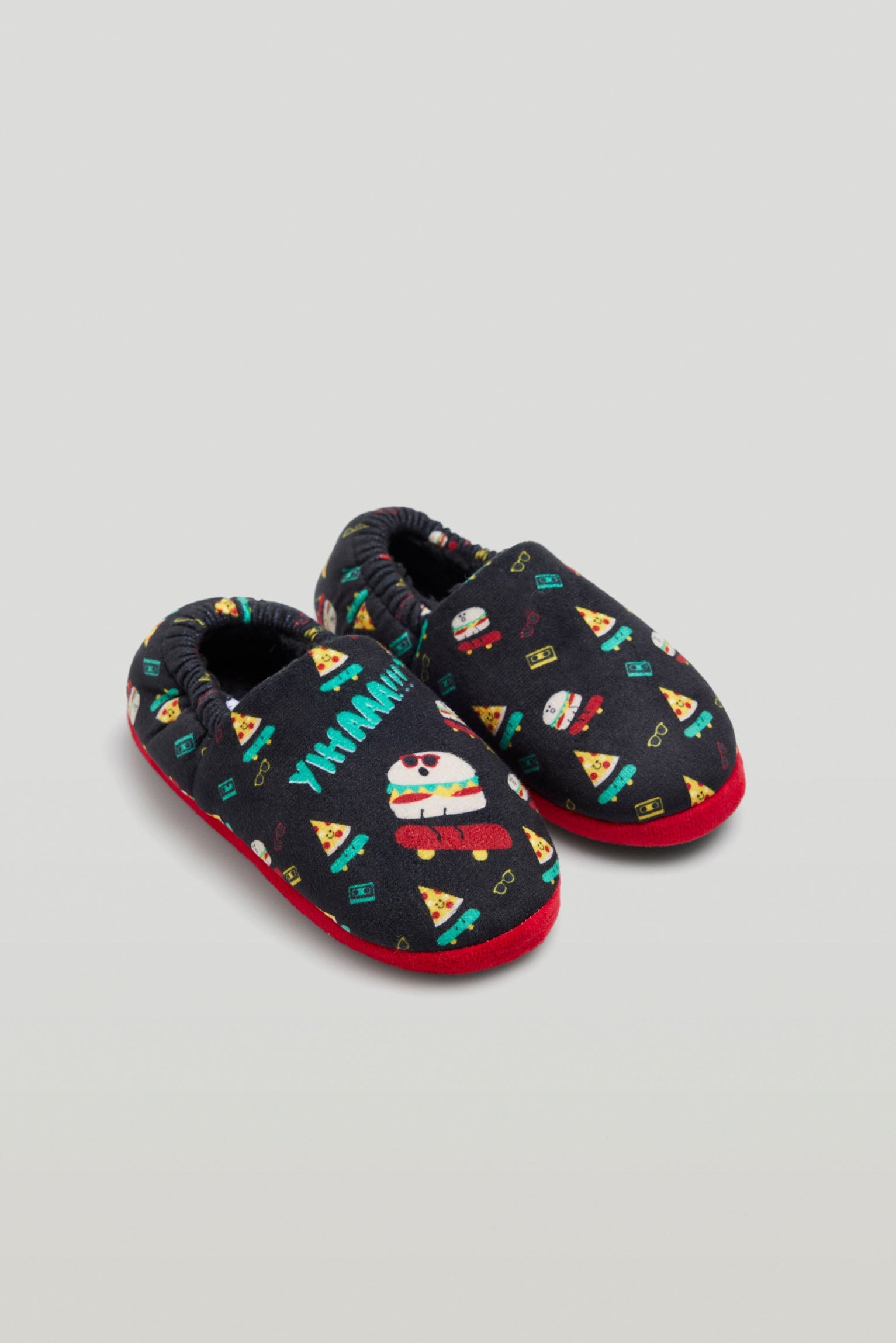 Zapatillas de casa cerradas Fun - Ysabel Mora