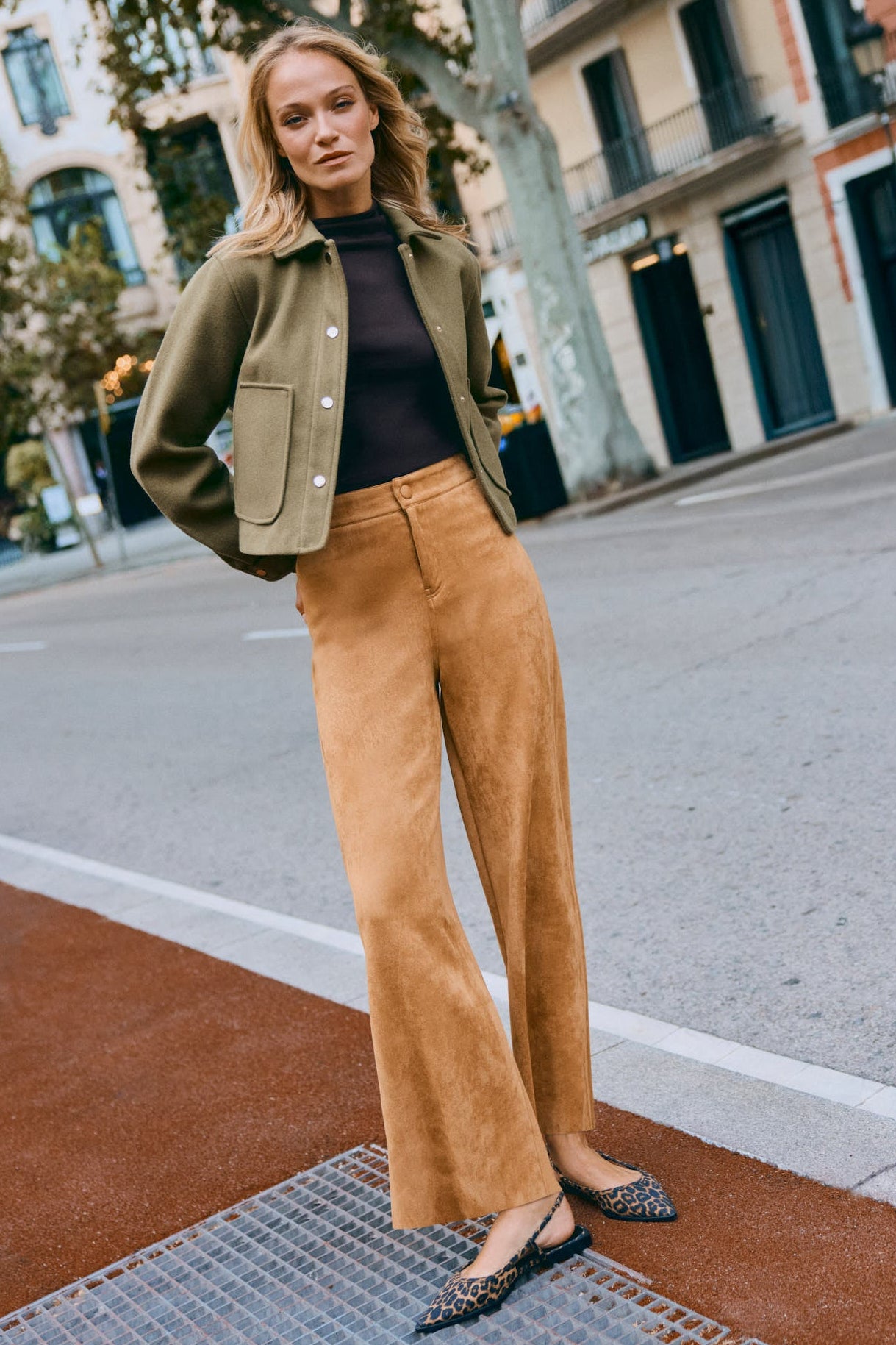 Pantalon large effet daim camel